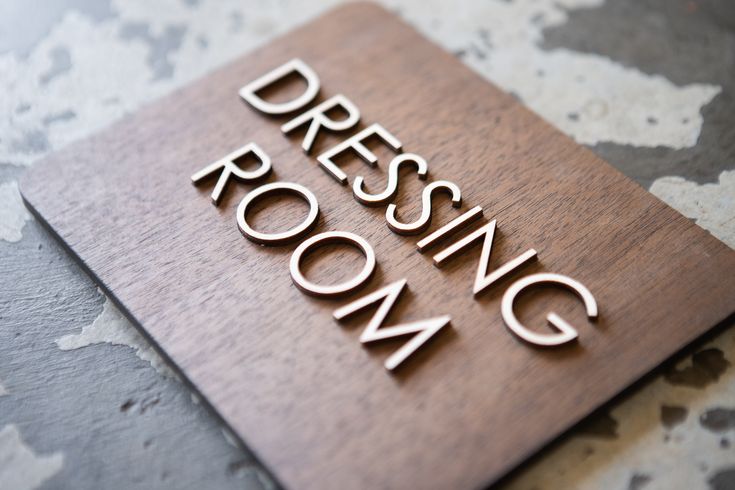 Name Plates in Dubai, Sharjah and Ajman, UAE. Flag Advertizing Banners In Dubai, Sharjah and Ajman, UAE. 