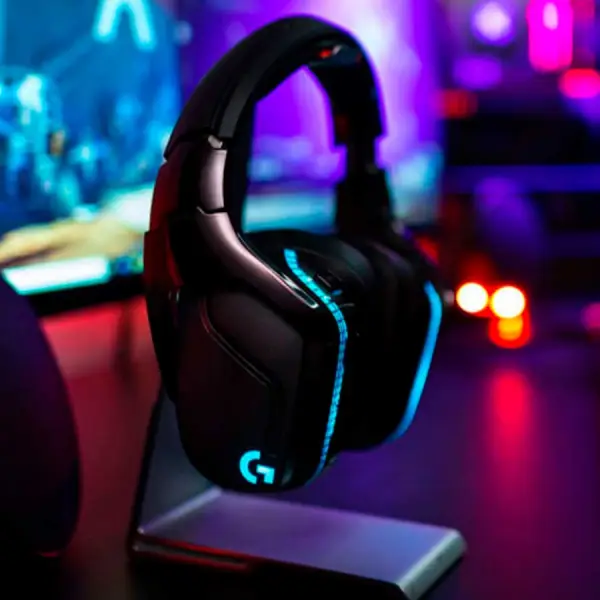 Woman in white red dress