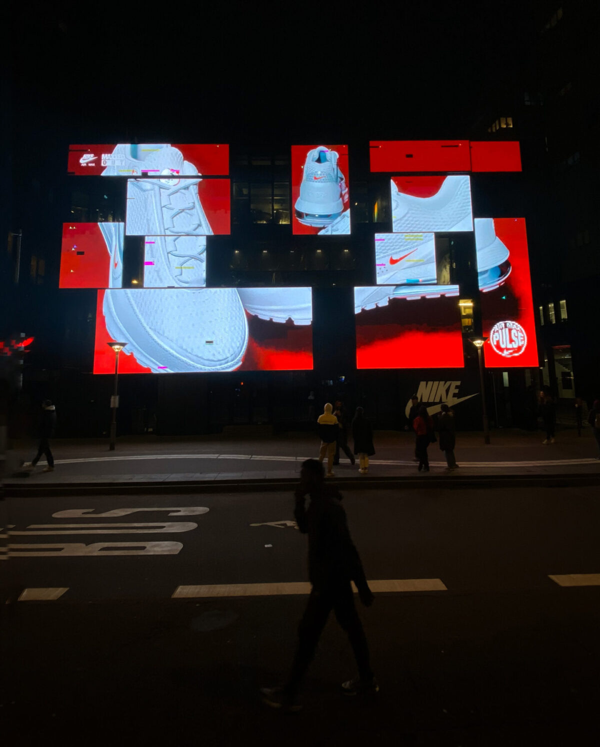 Facade of the EP7, with 3D visuals and videos showing the immersive experience designed for Nike Air Max Day 2023.