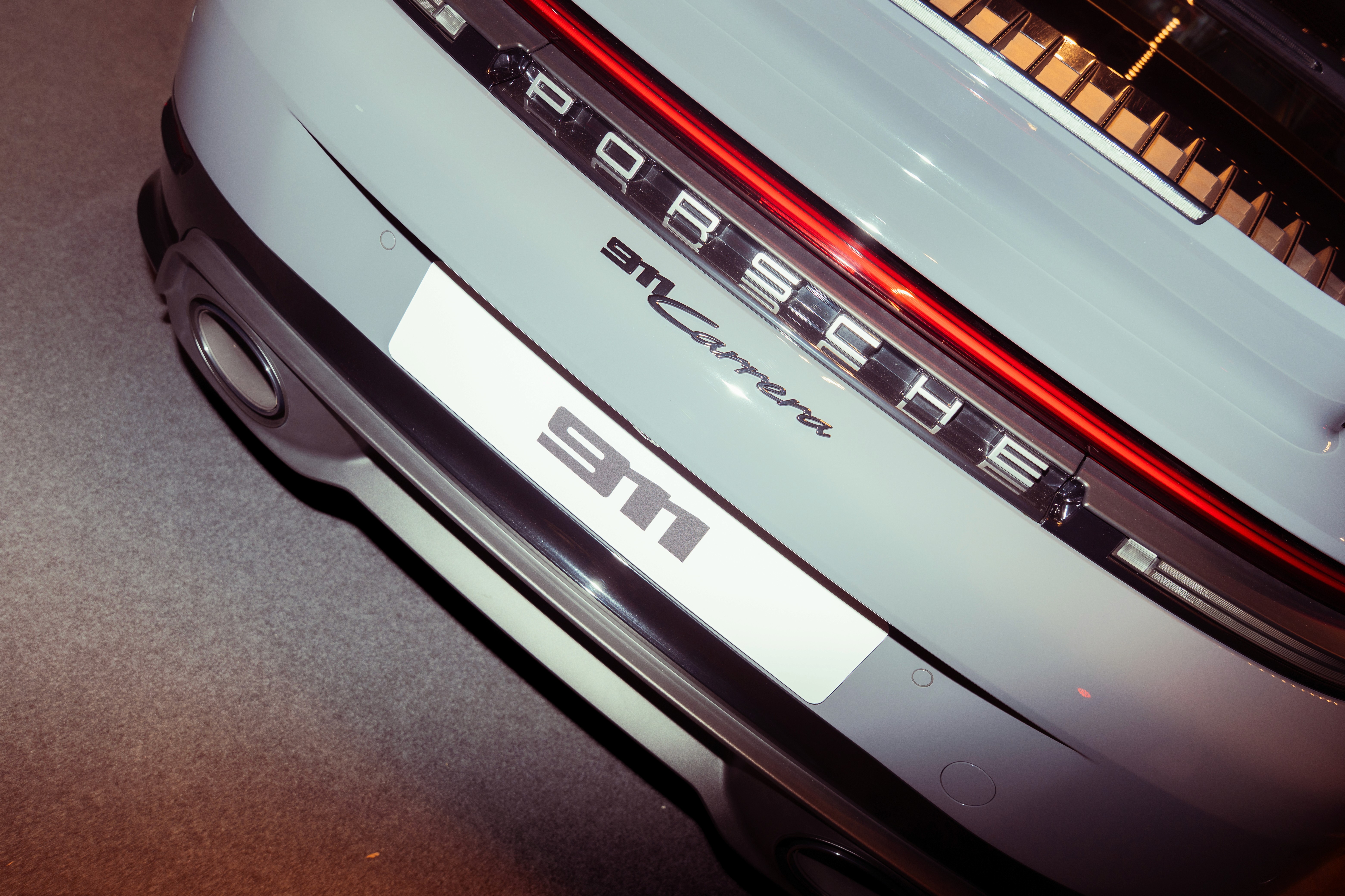 a black female model