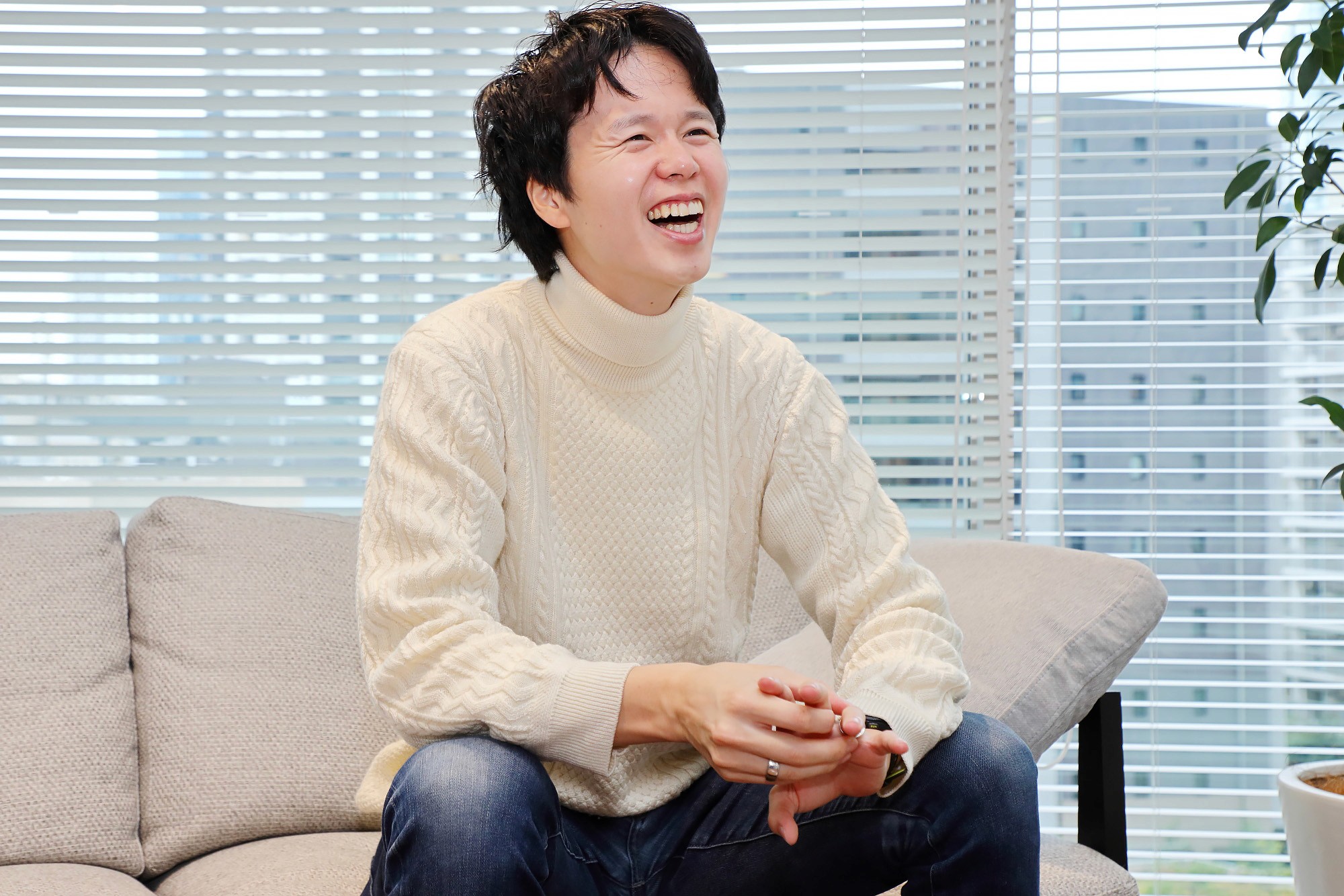 LeapWellメンバーが笑顔で対話する様子