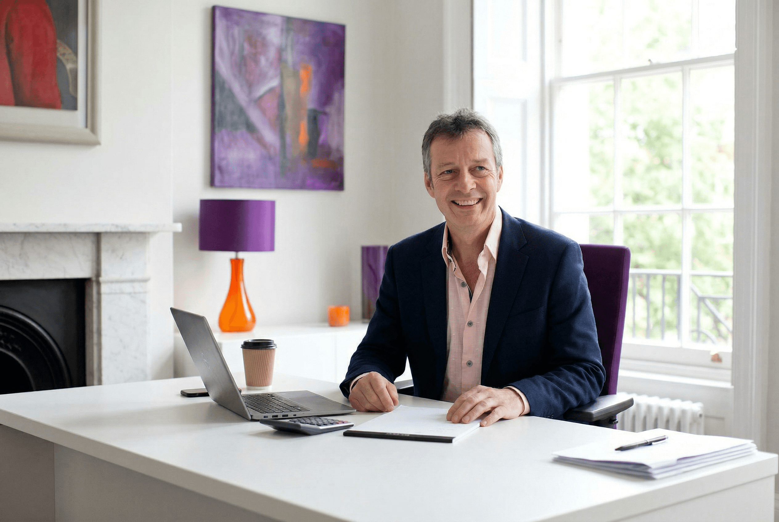 businesspeople-meeting-office-hand-shake