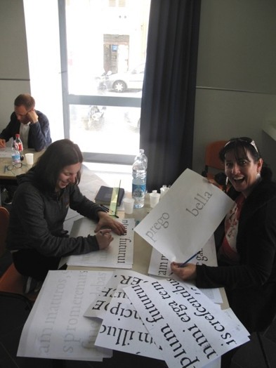 women writting letters