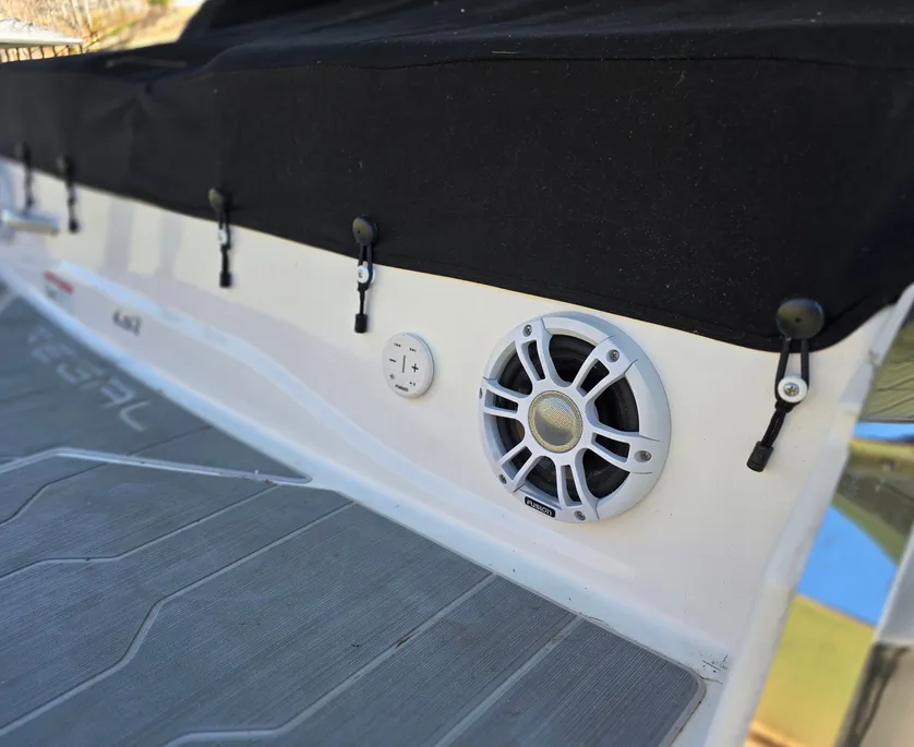 Boat thumbnail 6