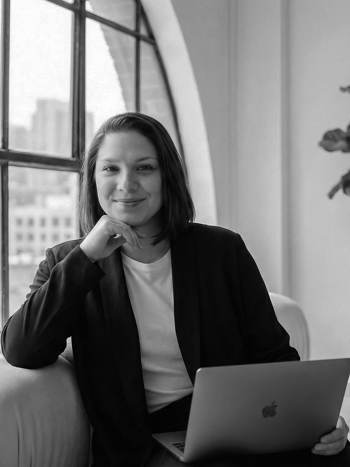 photo off Shely the desginer