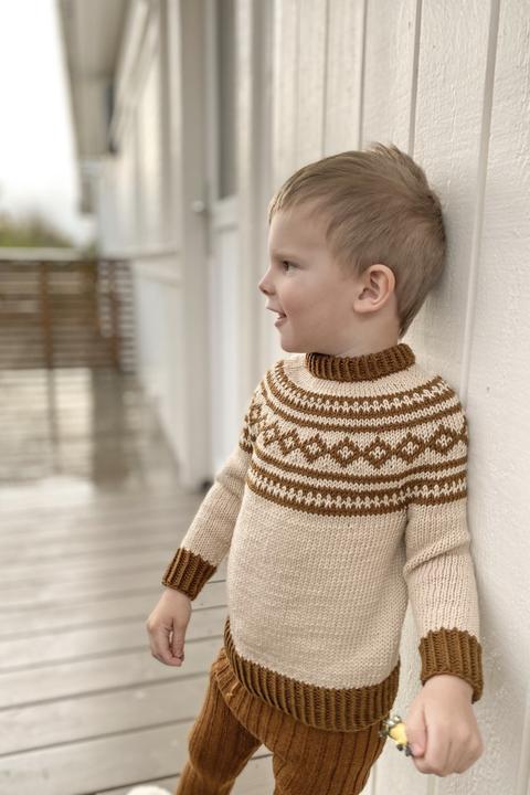 Jord Sweater knitting pattern by Jord Clothing