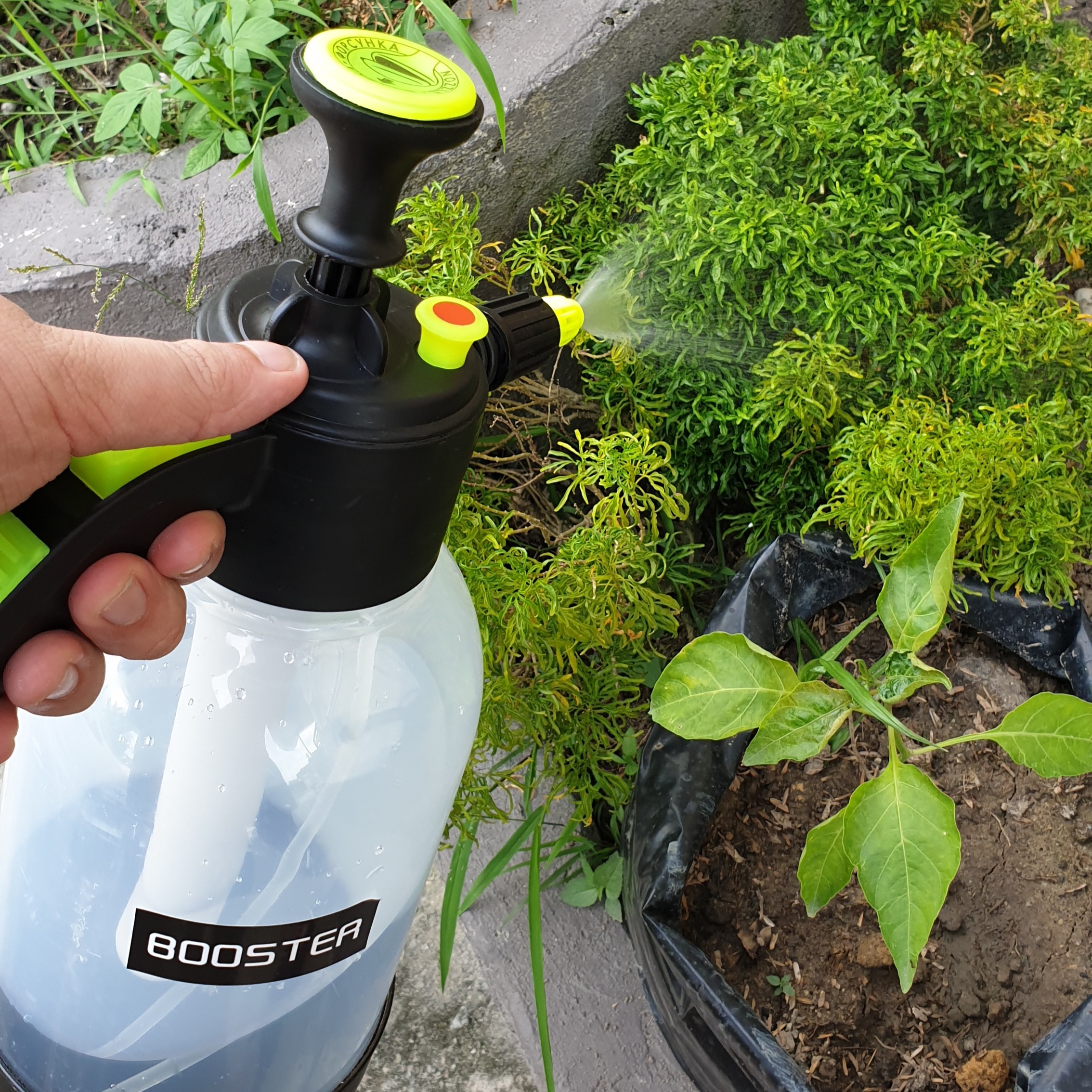 Futuristic sports concept car parking in front of a modern building