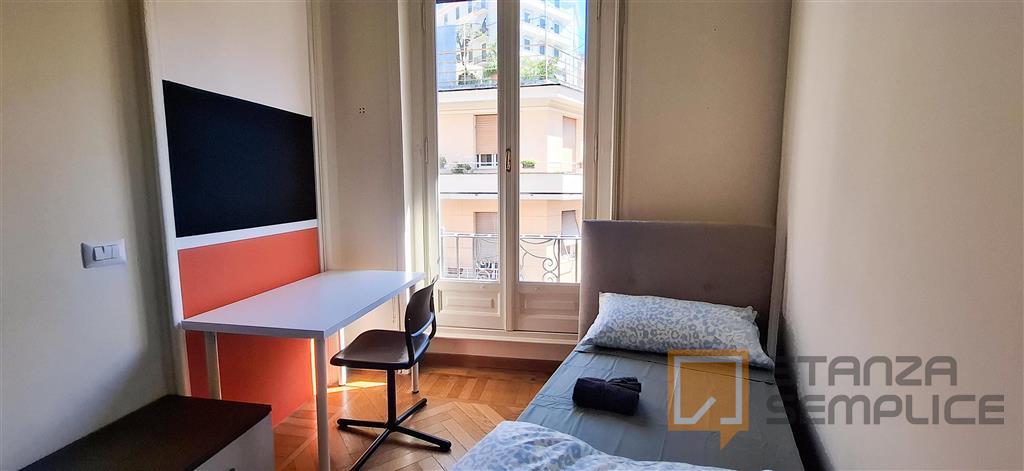 Stanza di 9 mq in Via ANTON CROCCO, Genova