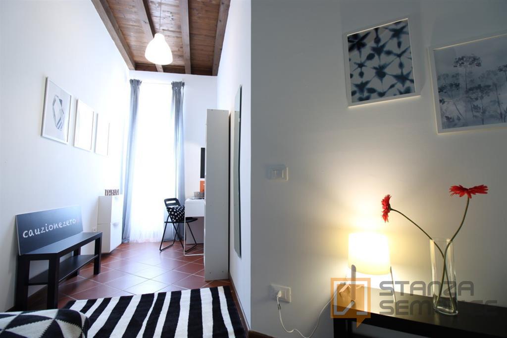Stanza di 12 mq in Via Trieste, Brescia