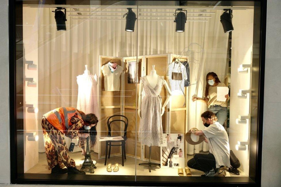 零售櫥窗設計佈局 Retail Window Layout Design