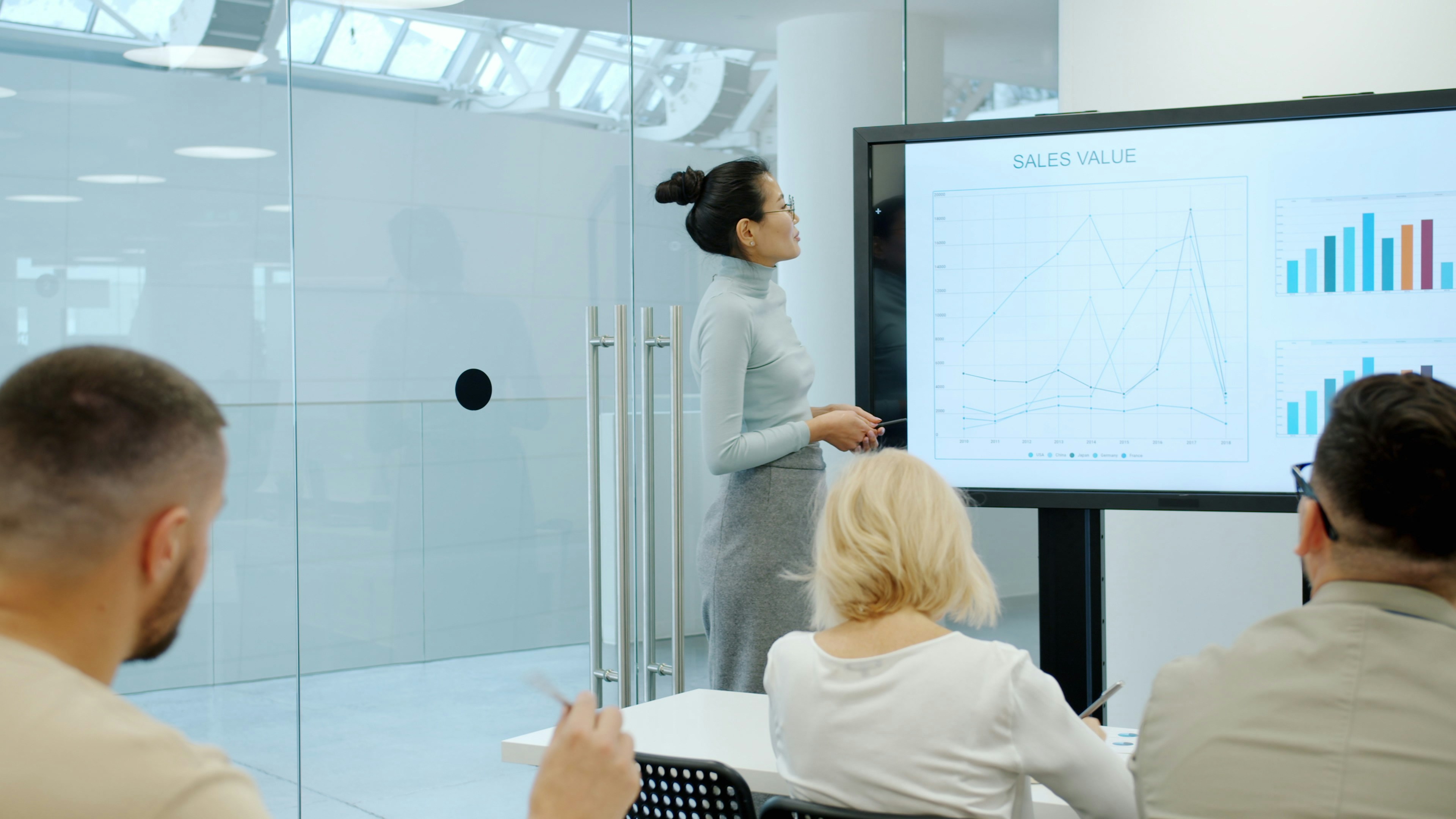 people working - Knowledge Management Strategy