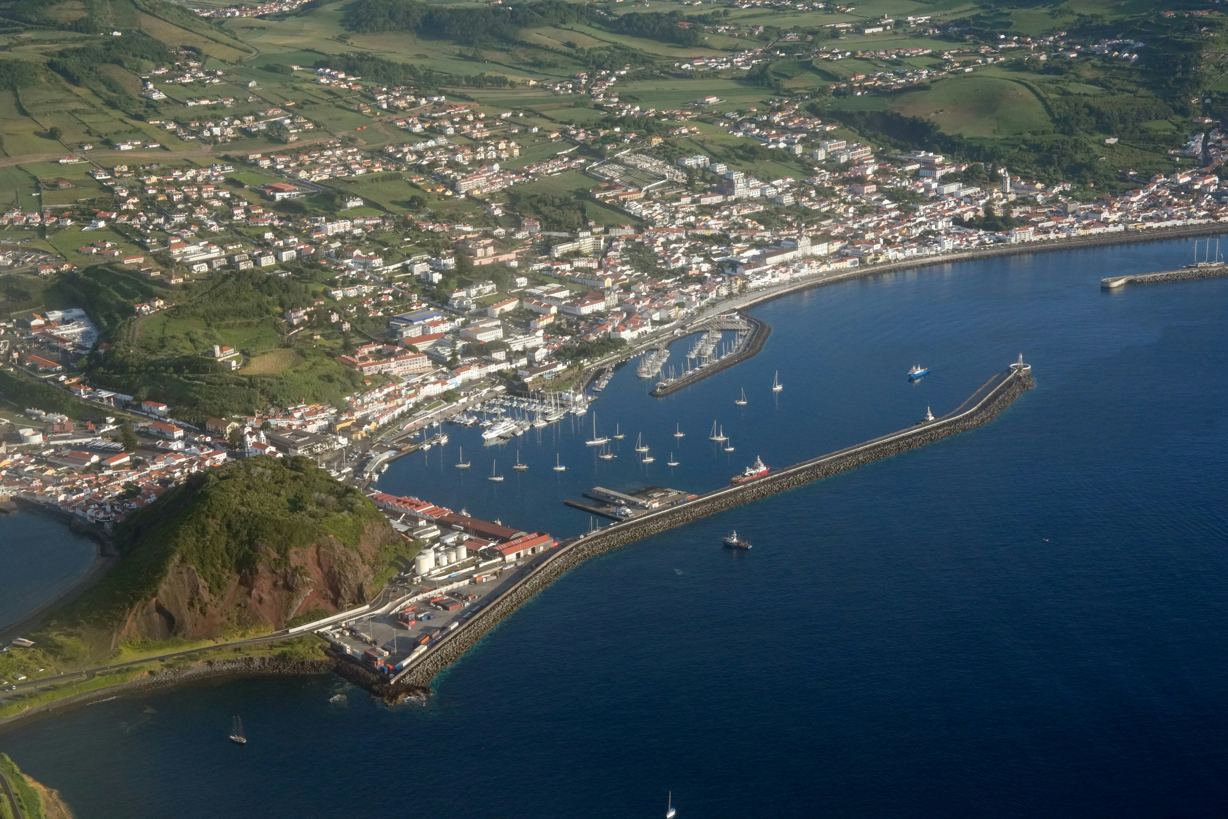 Portas da Cidade em Ponta Delgada