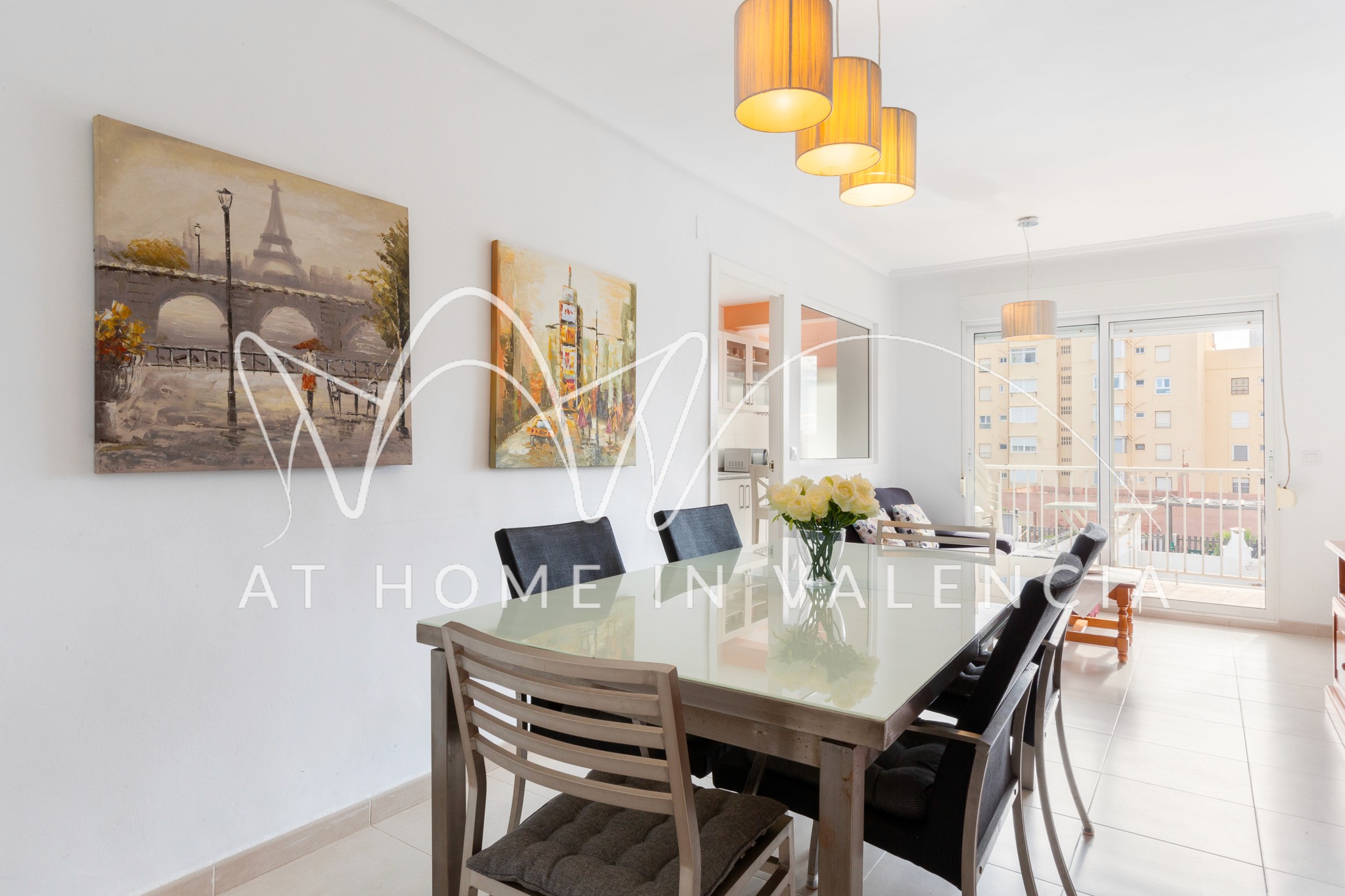 Apartment's diningroom photo