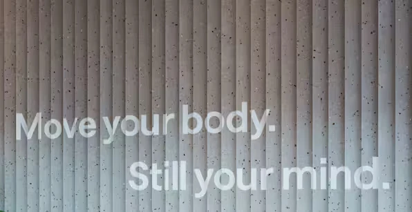 Photographie d'un slogan en anglais