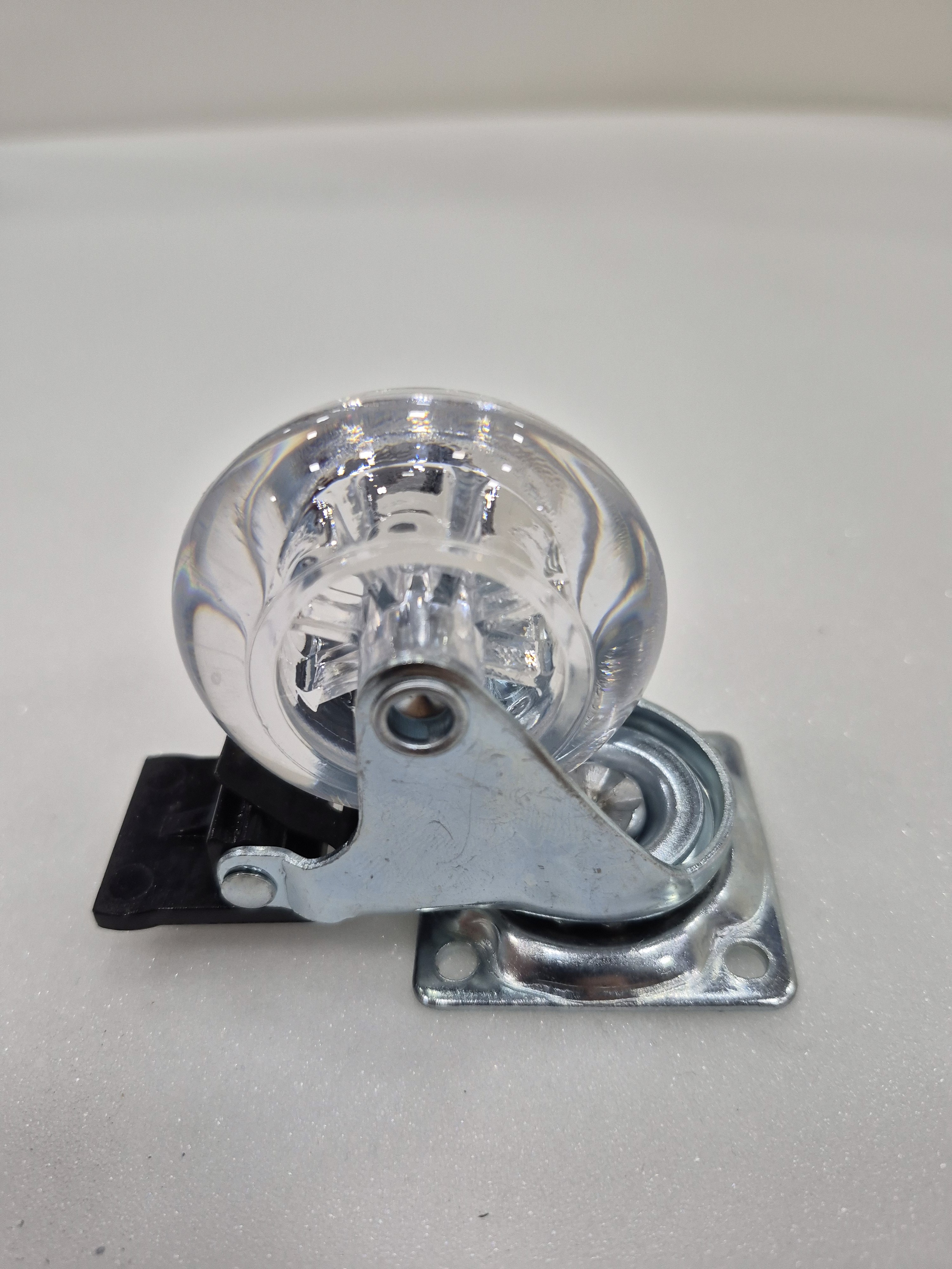 Rodízio Giratório com Trava