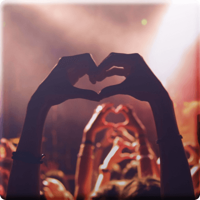 Magnet showing a music festival logo