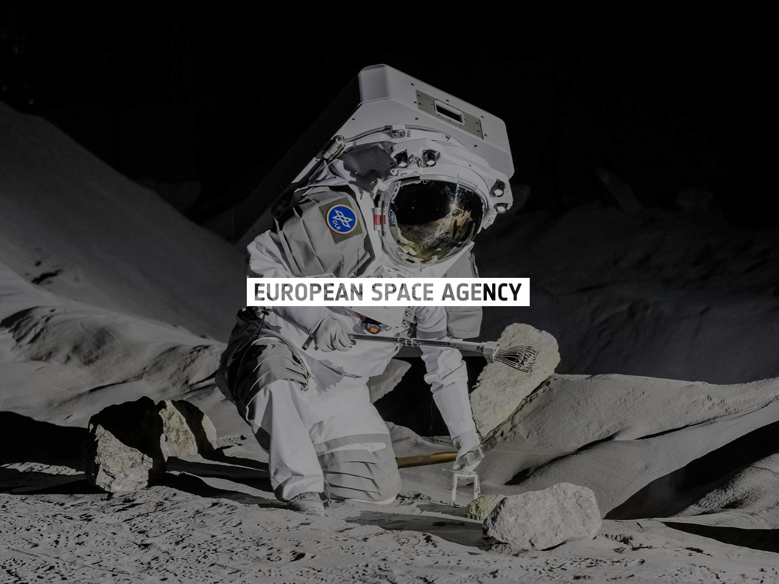 a screen displaying a rocket launch on a website, 