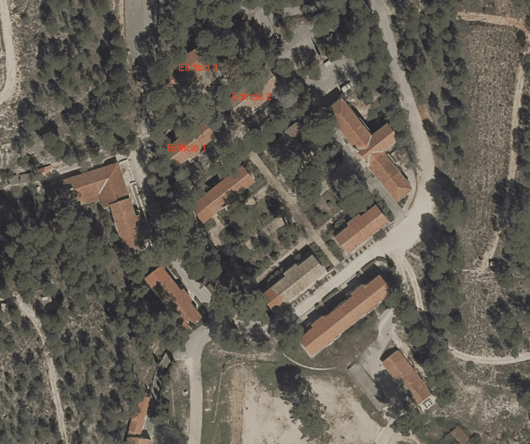 Hotel, edificio antiguo del Balneario de Cofrentes el Balneario más medicalizado de España