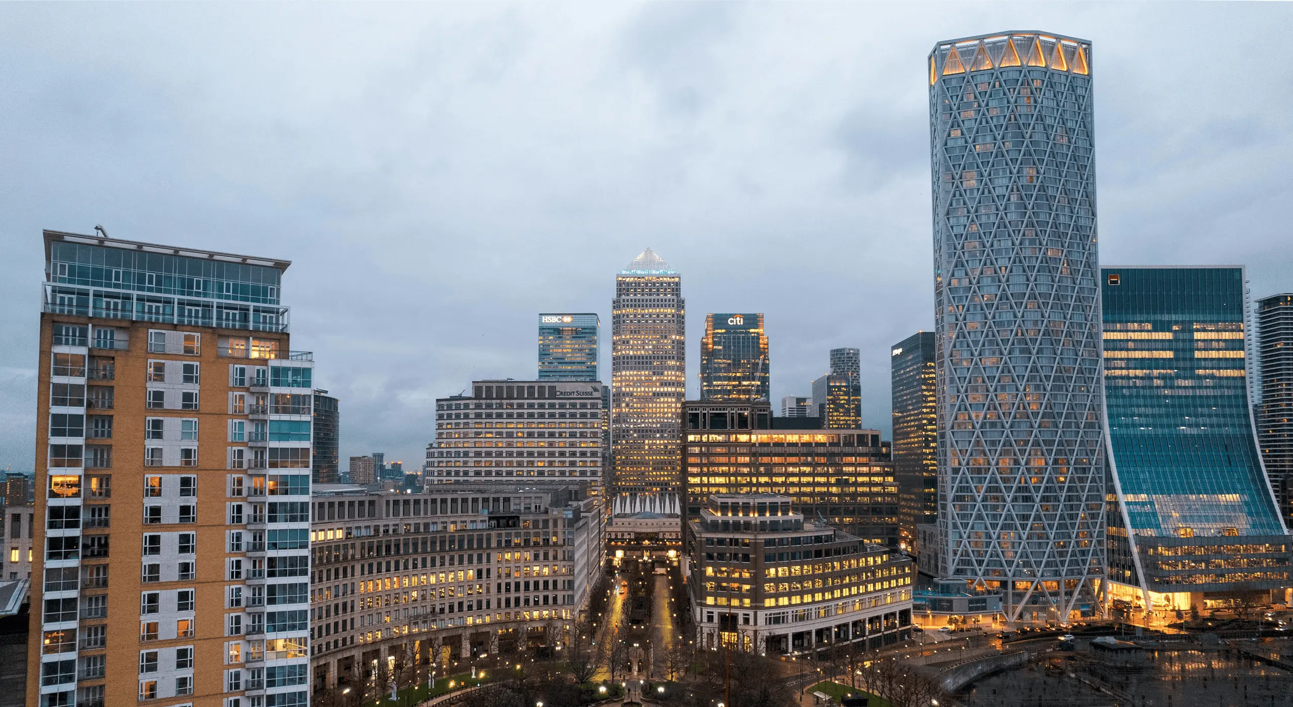 Twilight view of Canary Wharf skyscrapers in London.