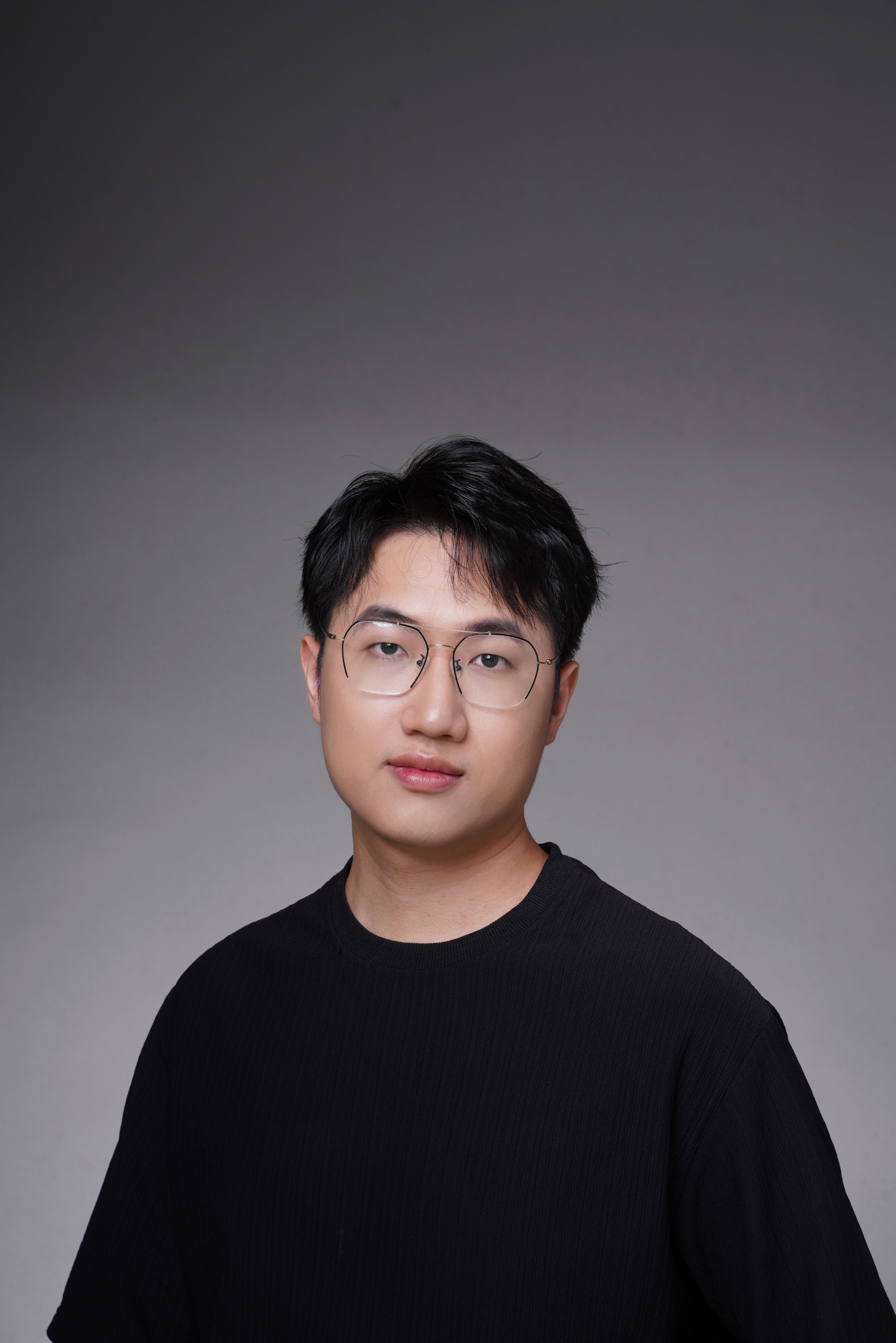 Aleks Jaxon Portrait