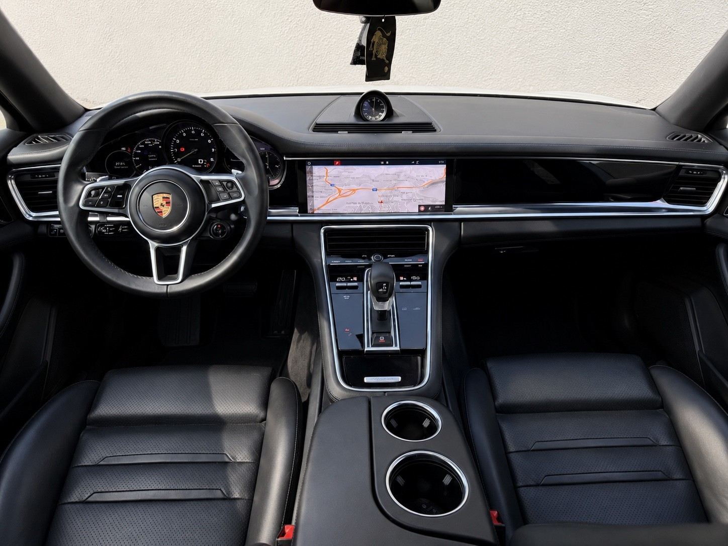 Porsche Panamera — bancos dianteiros