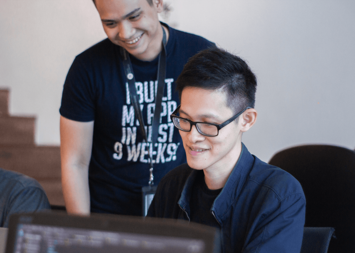A view of the top of the eiffel tower