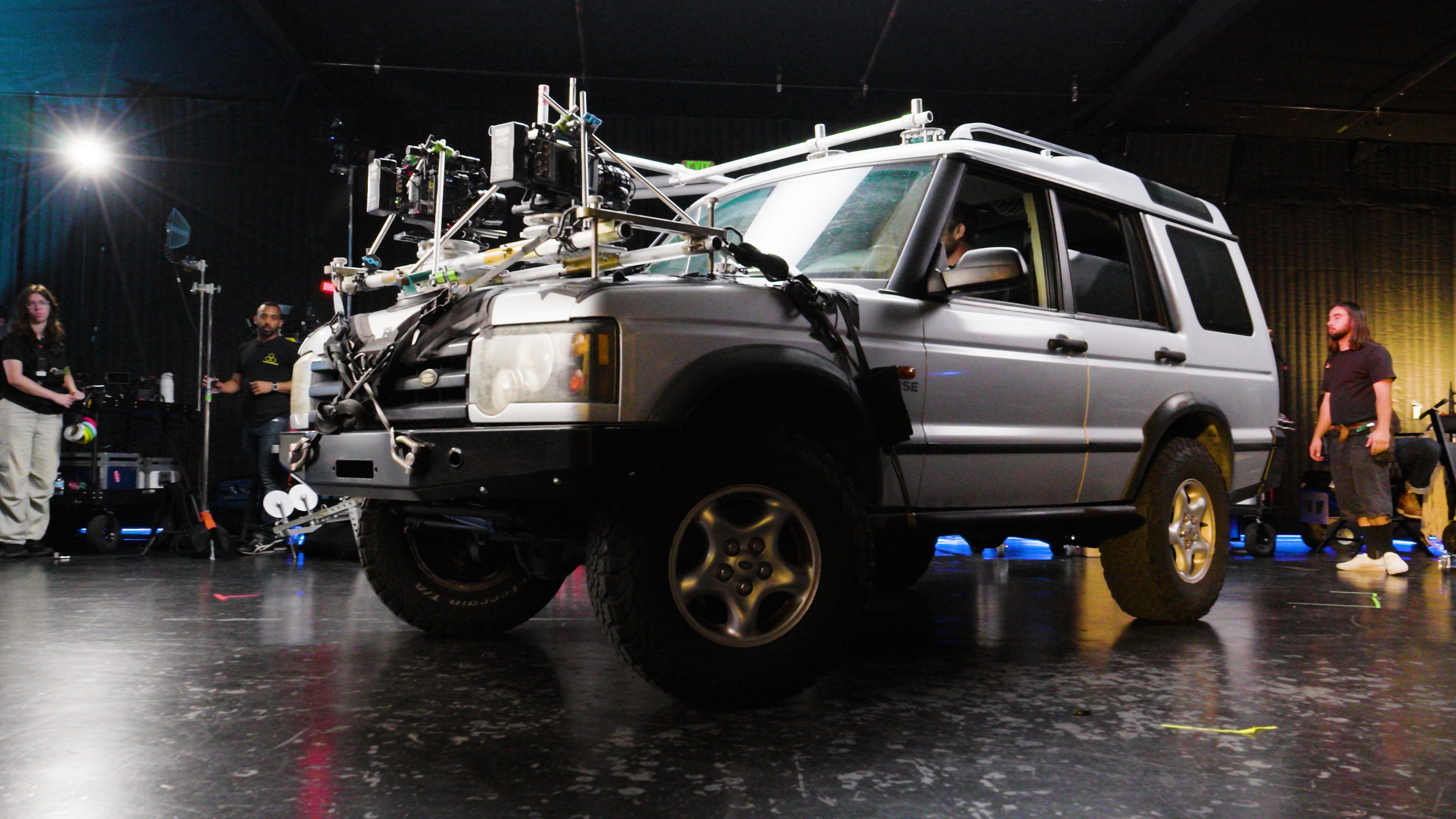 car rig on car