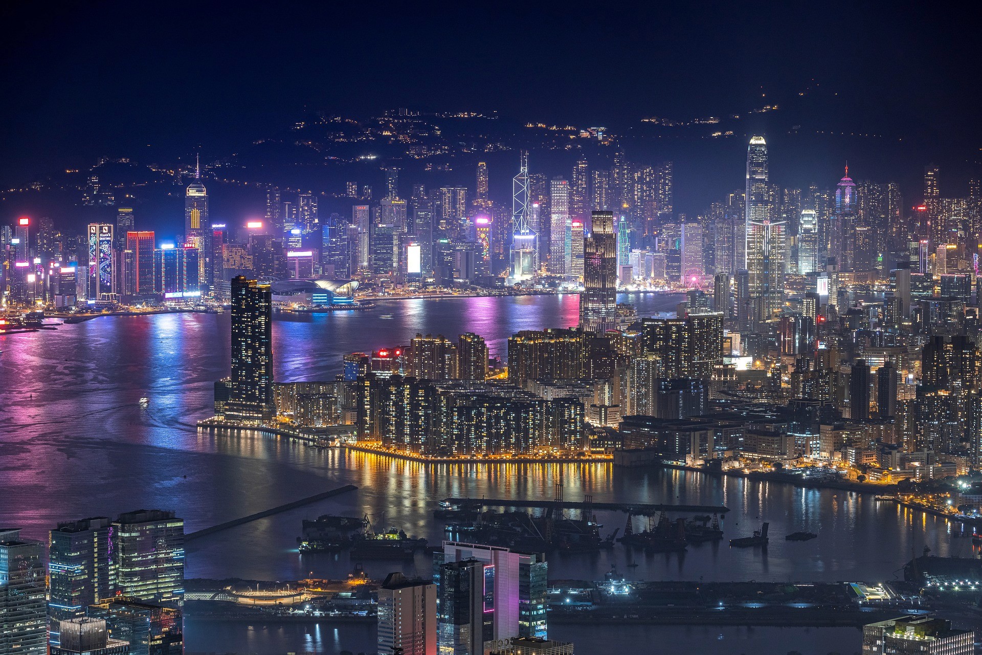 Plan a trip to Hong Kong