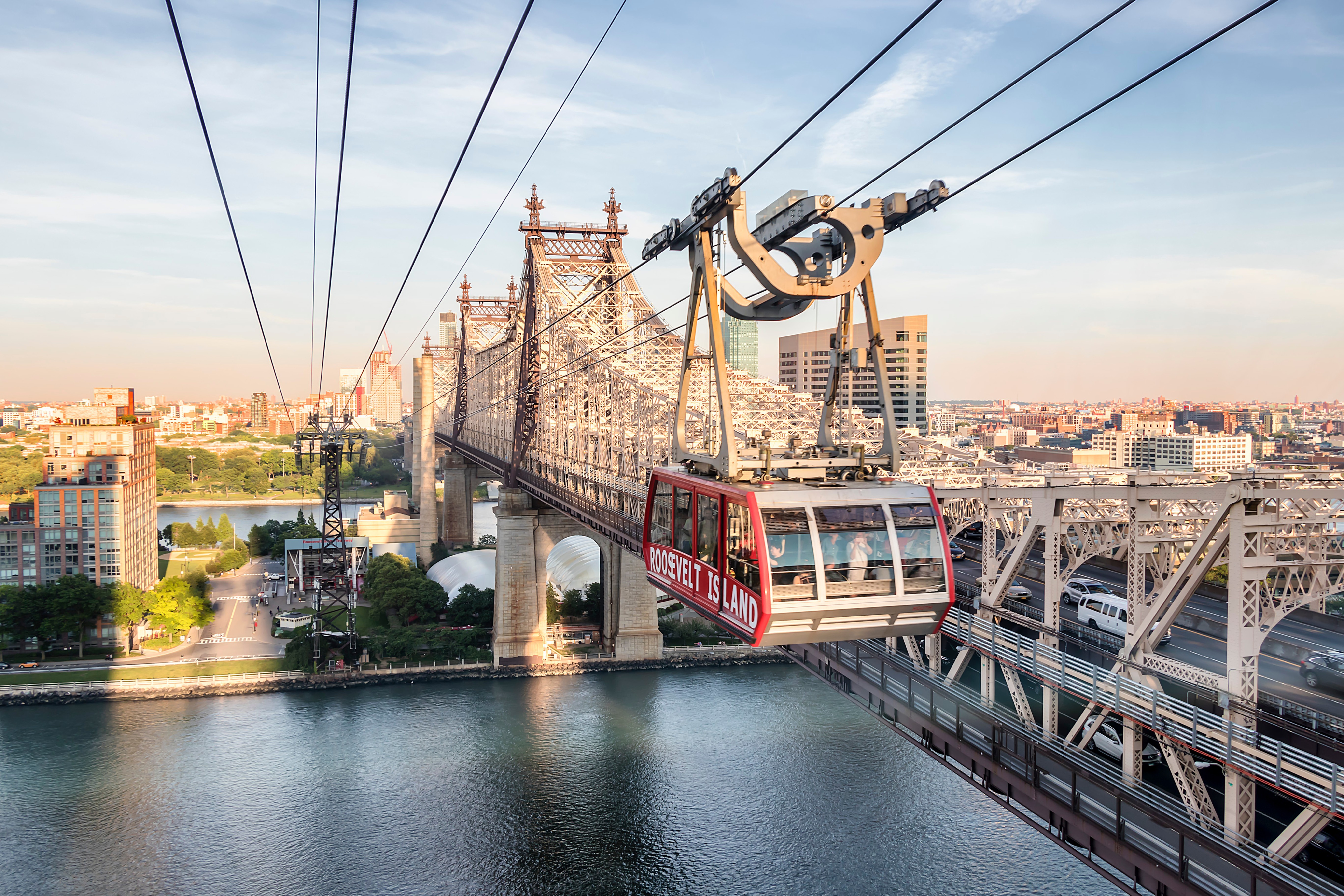 The Roosevelt Island Tramway in New York City, USA..