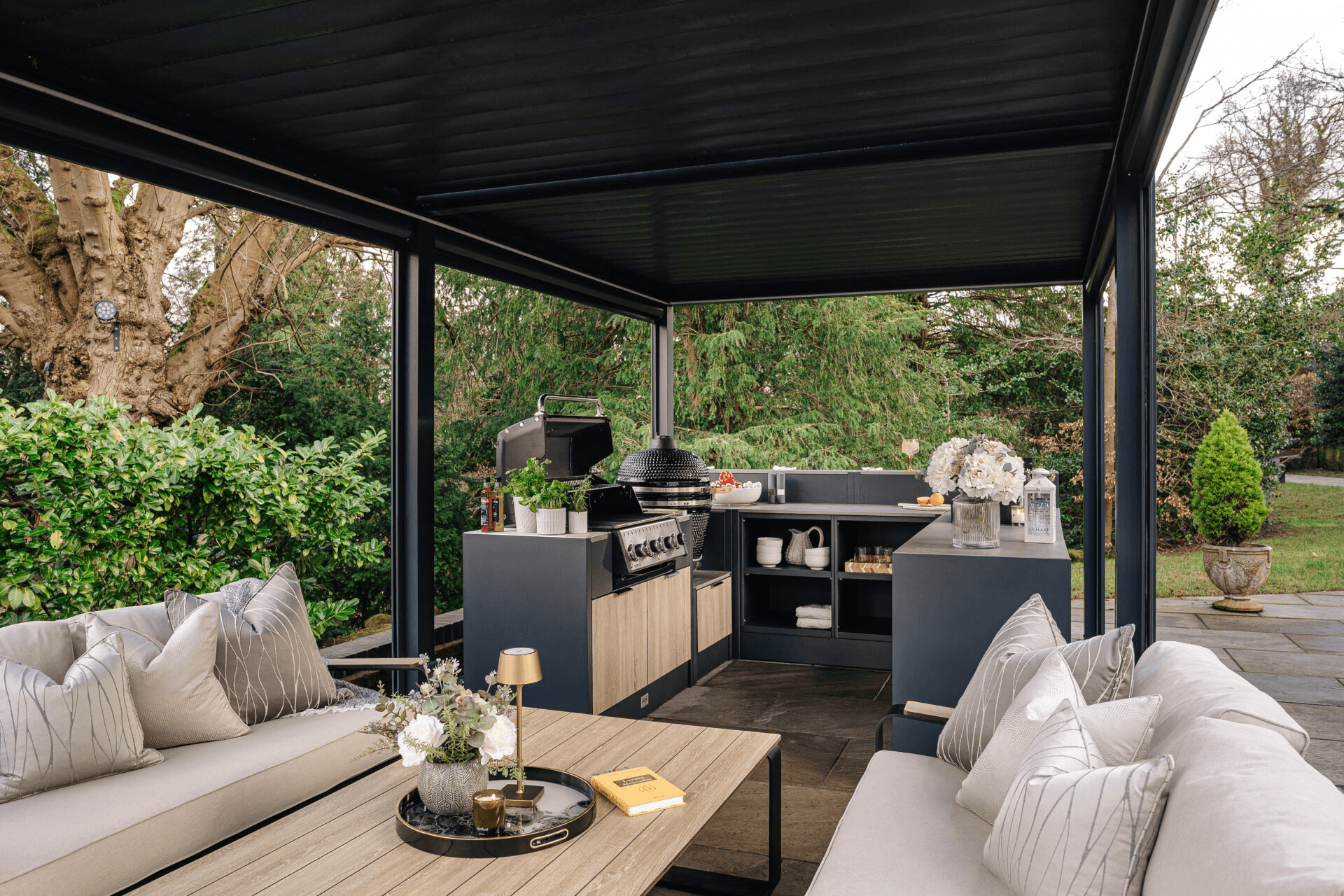 outdoor kitchens and garden entertainment areas in royston