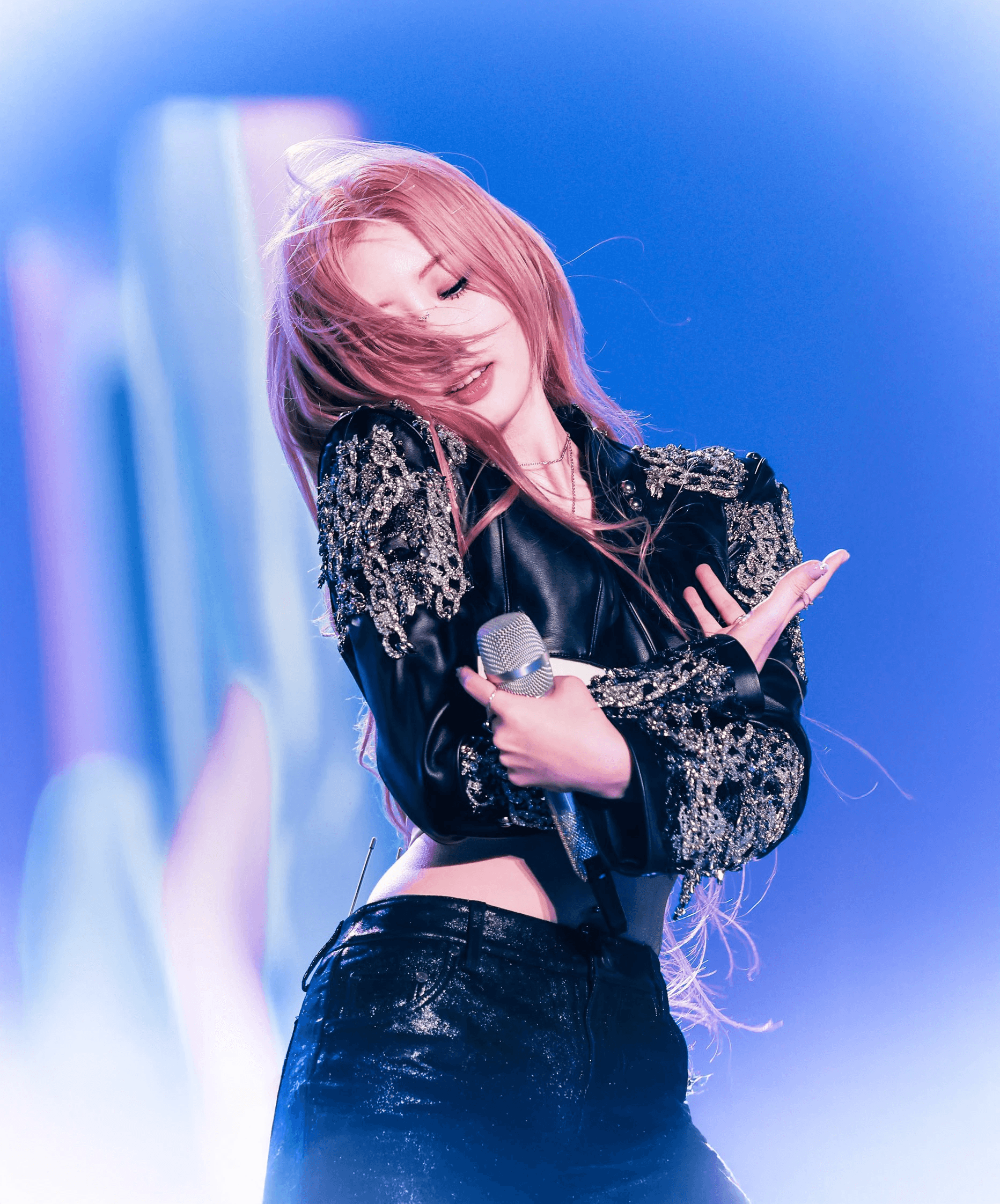 Rami of Babymonster performing at a concert, photographed by Ditto_oo