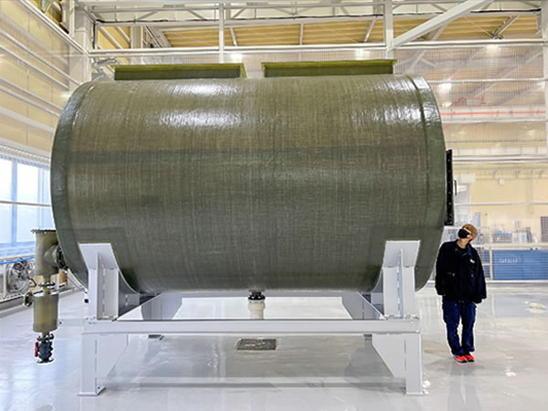 大風量565m3/mimに対し、ここまでコンパクトに抑えた省スペース設計