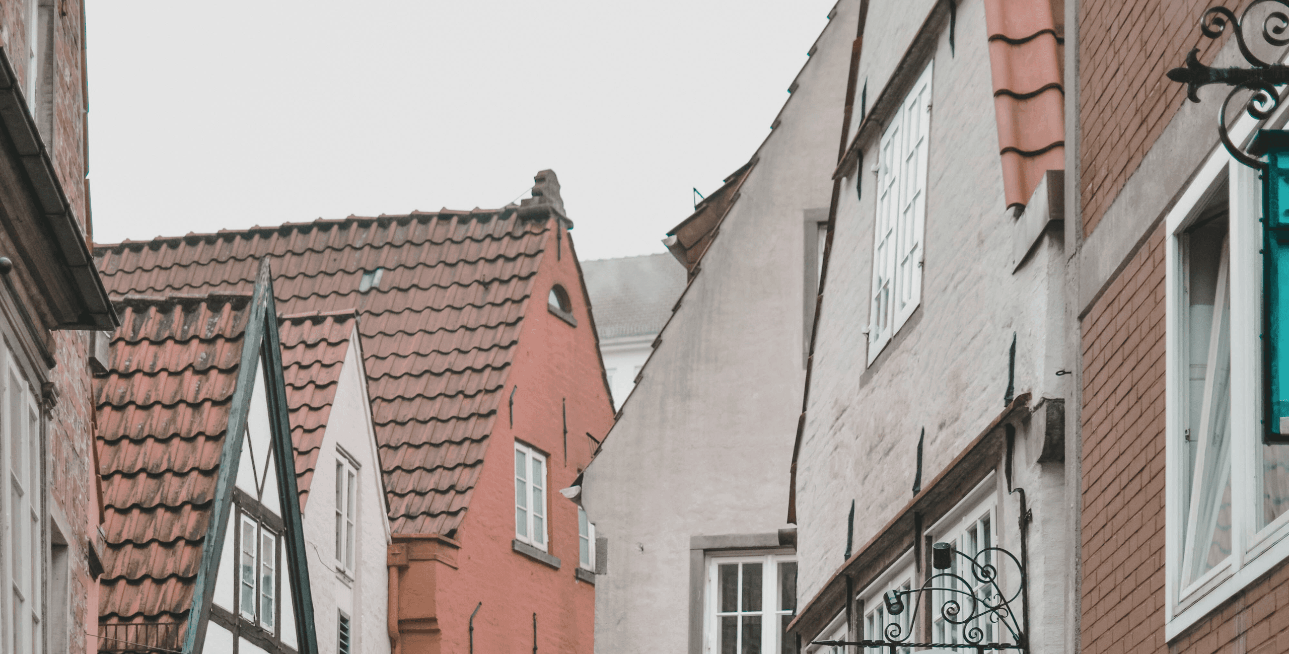 Stadtbild in Norddeutschland als Symbol für die Vergabe von Verkehrsleistungen im VBN