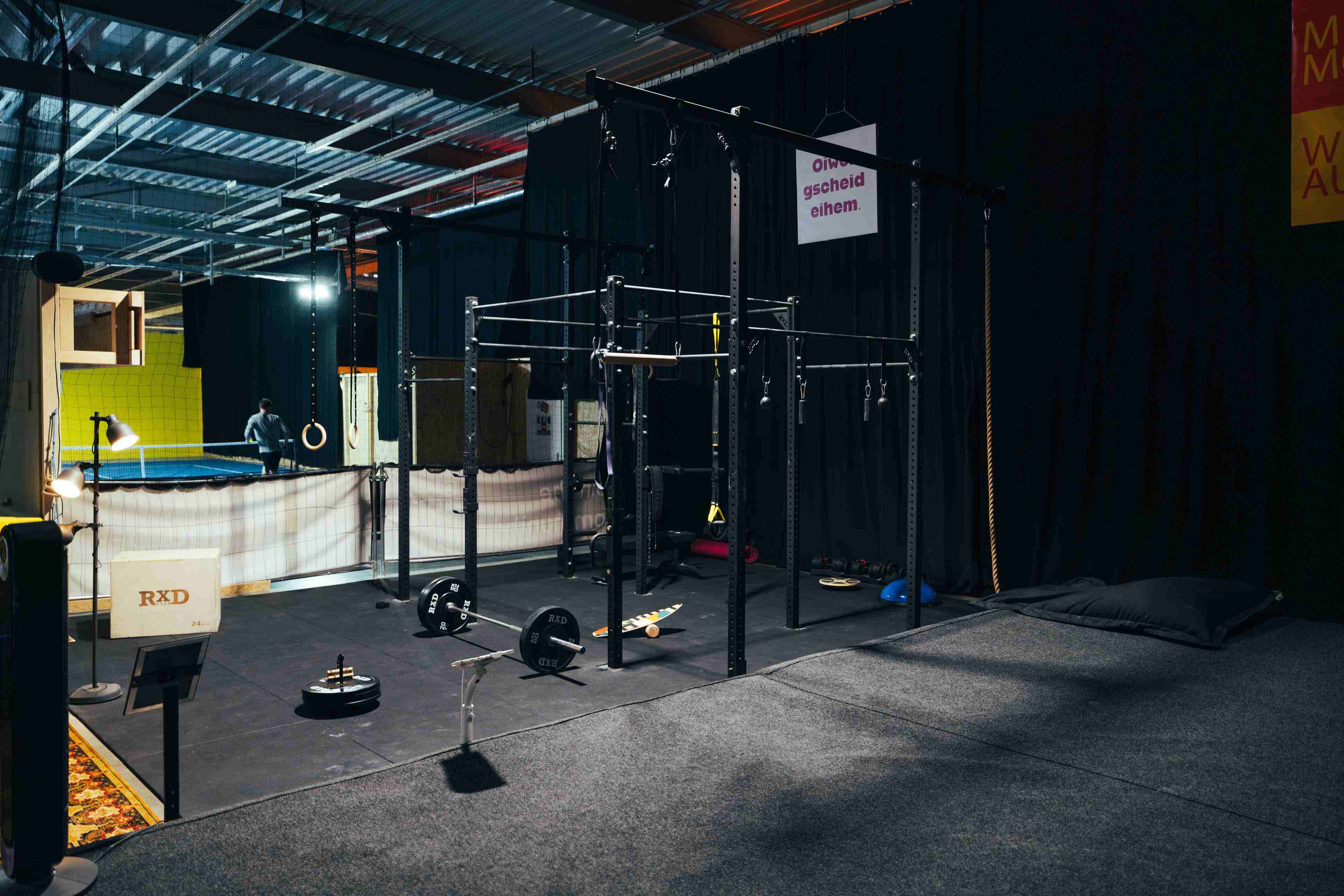 Indoor-Calisthenics-Training bei The Boulder Room in München