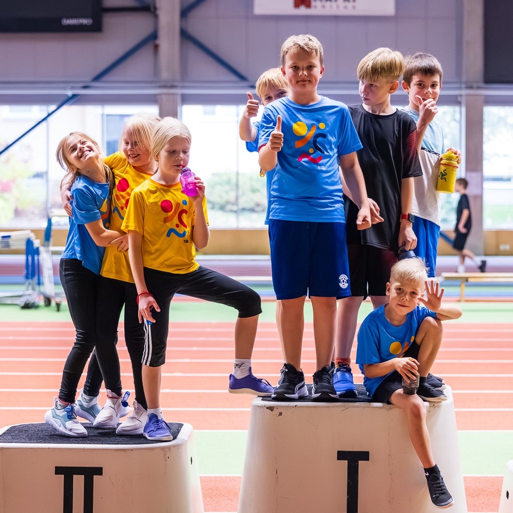 Lapsed Liikuma õpilased poodiumil