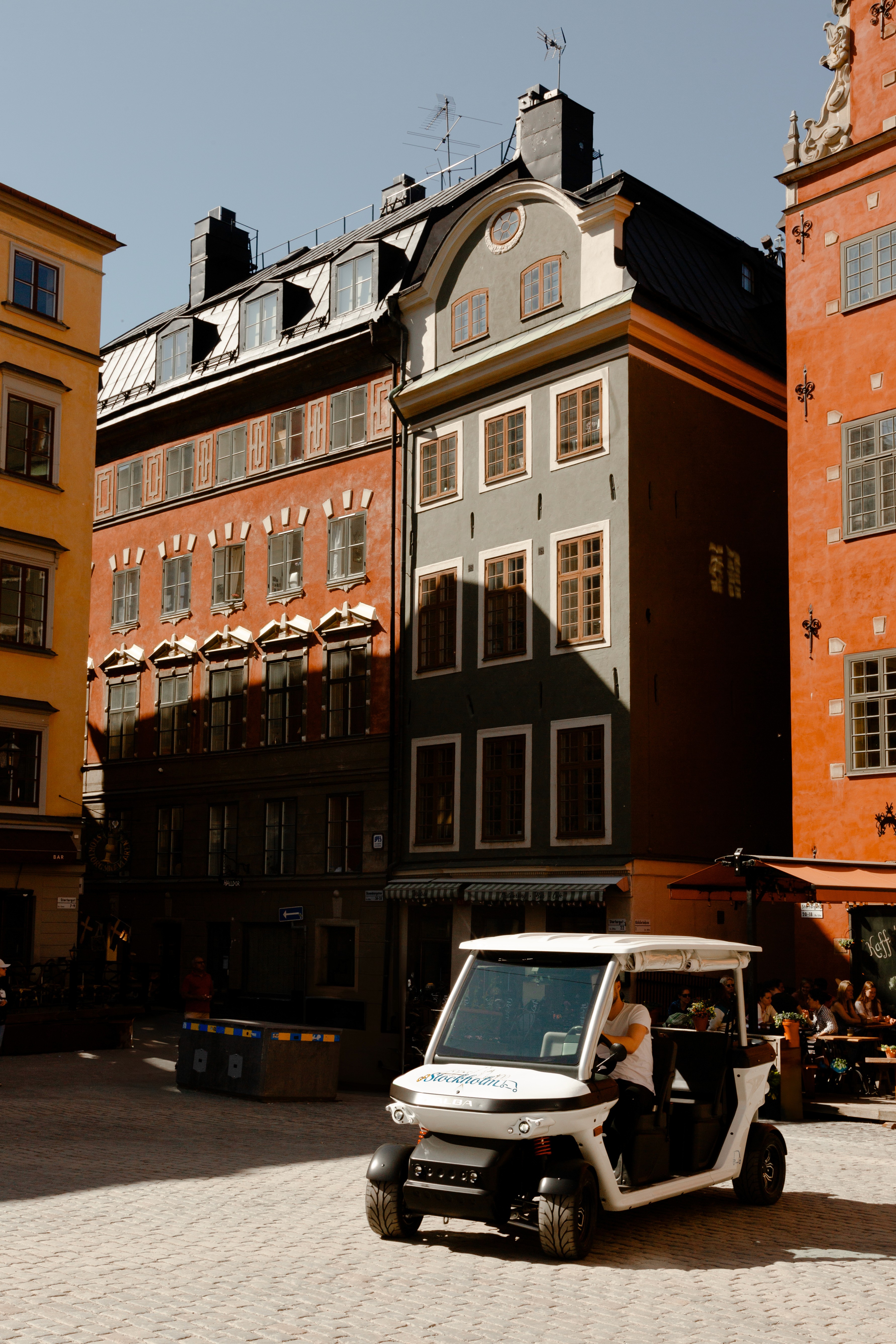 Eco friendly electric cart tour in Stockholm city center