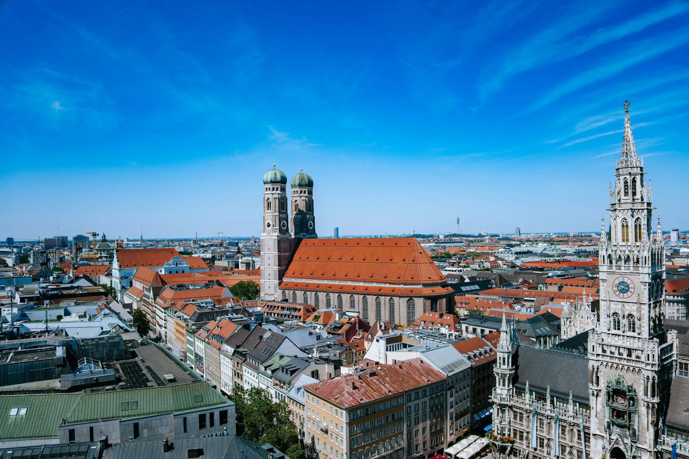 München-Altstadt, Frauenkirche und Neues Rathaus von oben