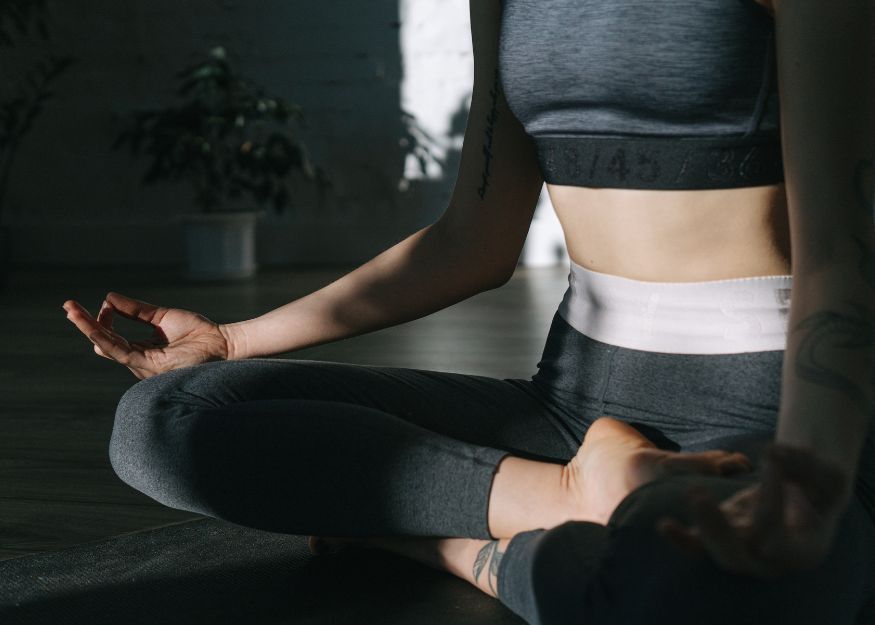 moment de relaxation et d’équilibre favorisant le bien-être global du corps et de l’esprit