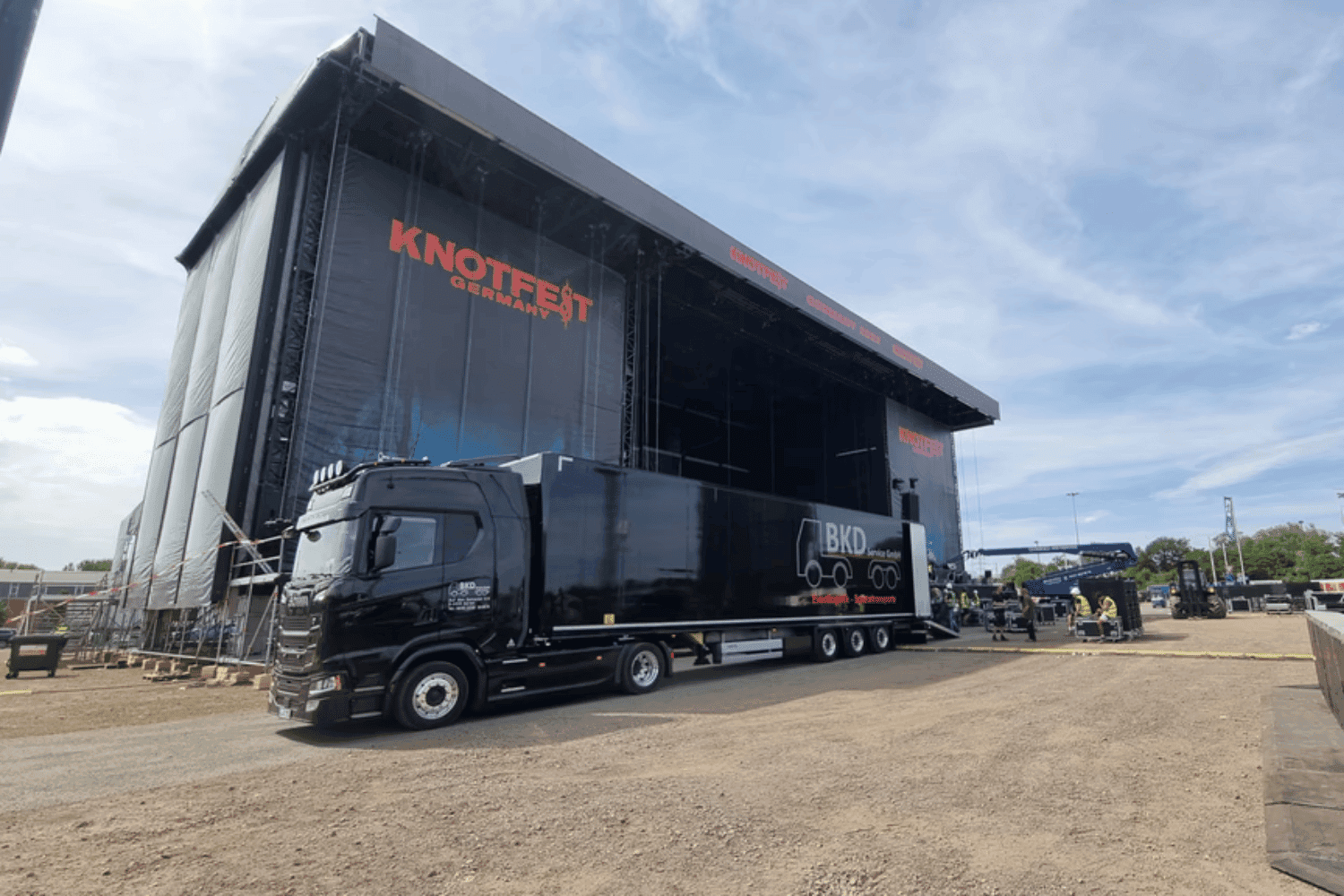 Megakoffer (mit Event Rampe)