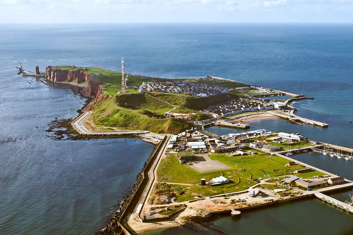 Credit: Louis-F. Stahl