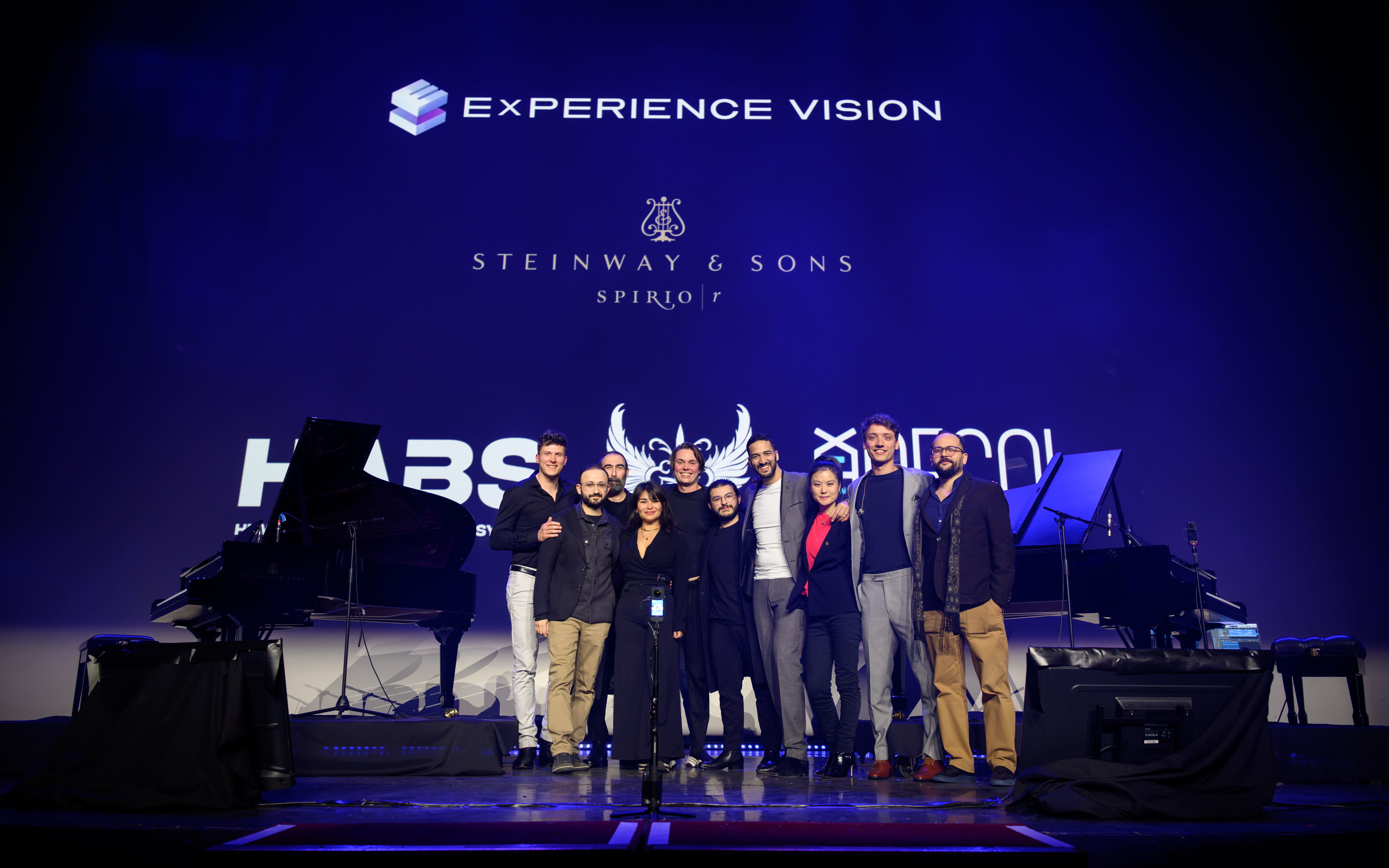 Live visuals from Echoes of Eternity, an immersive performance created by RenaiXance with Steinway & Sons in Paris. Miroslava Arangutia, Otto Plesner, Bart Luesink. DECOL.