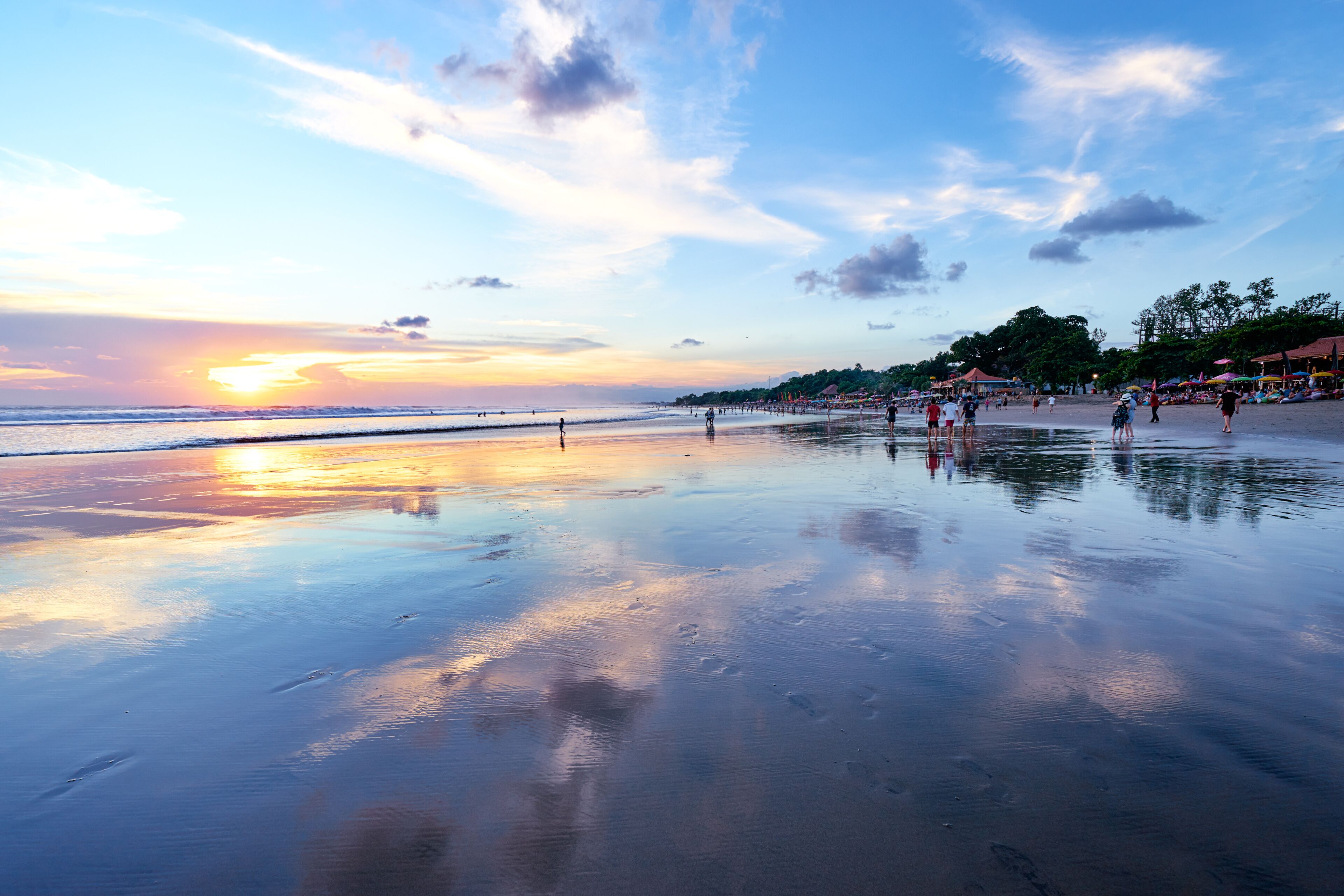 Sunset beach views near Kerobokan properties. Let our real estate agents find your perfect Bali sunset retreat.