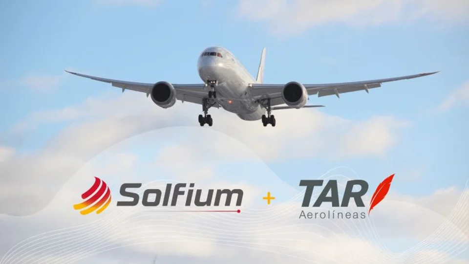 TAR Aerolíneas y Solfium firman alianza corporativa_Paneles solares Solfium en Mexico