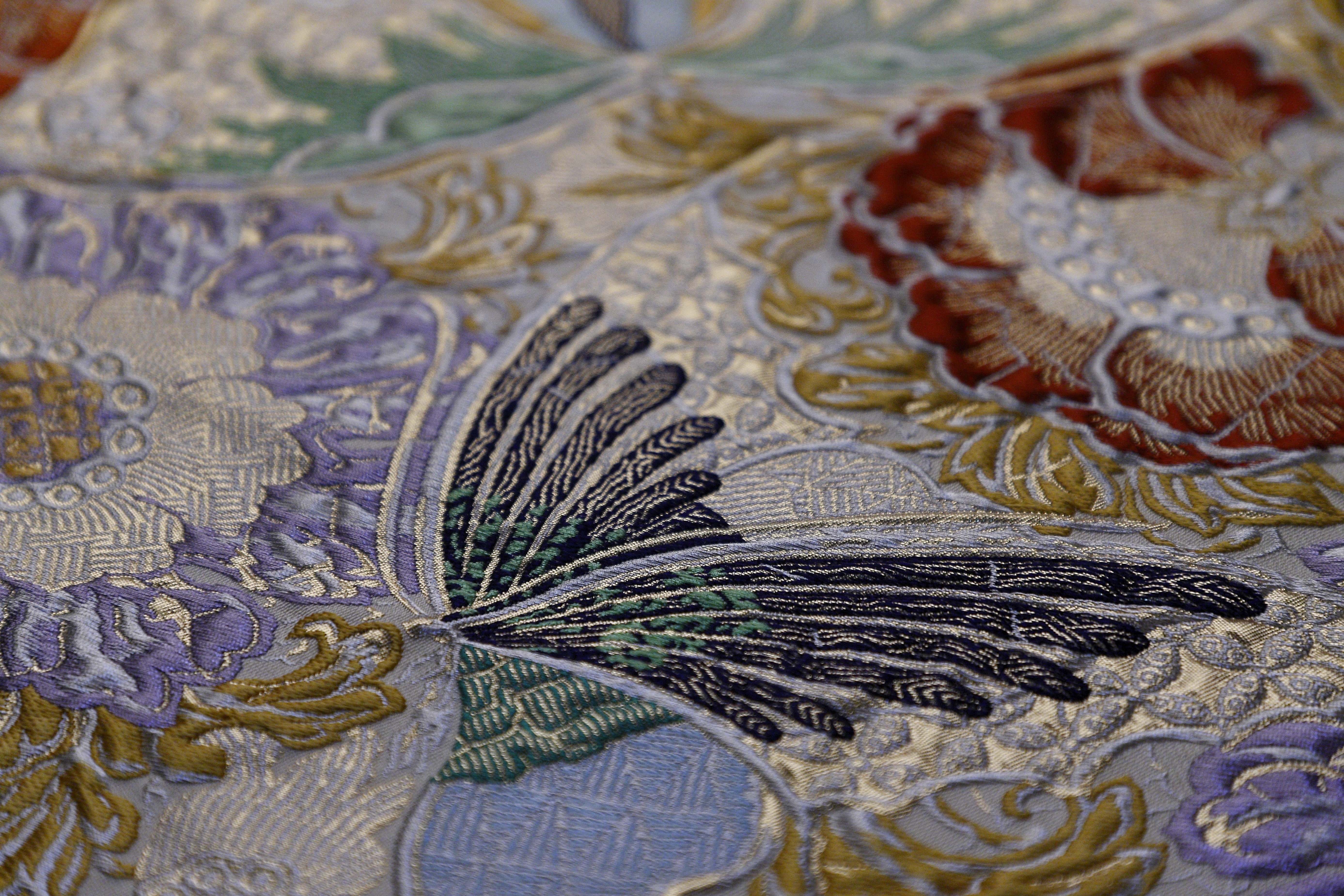 纐纈織胡蝶花錦