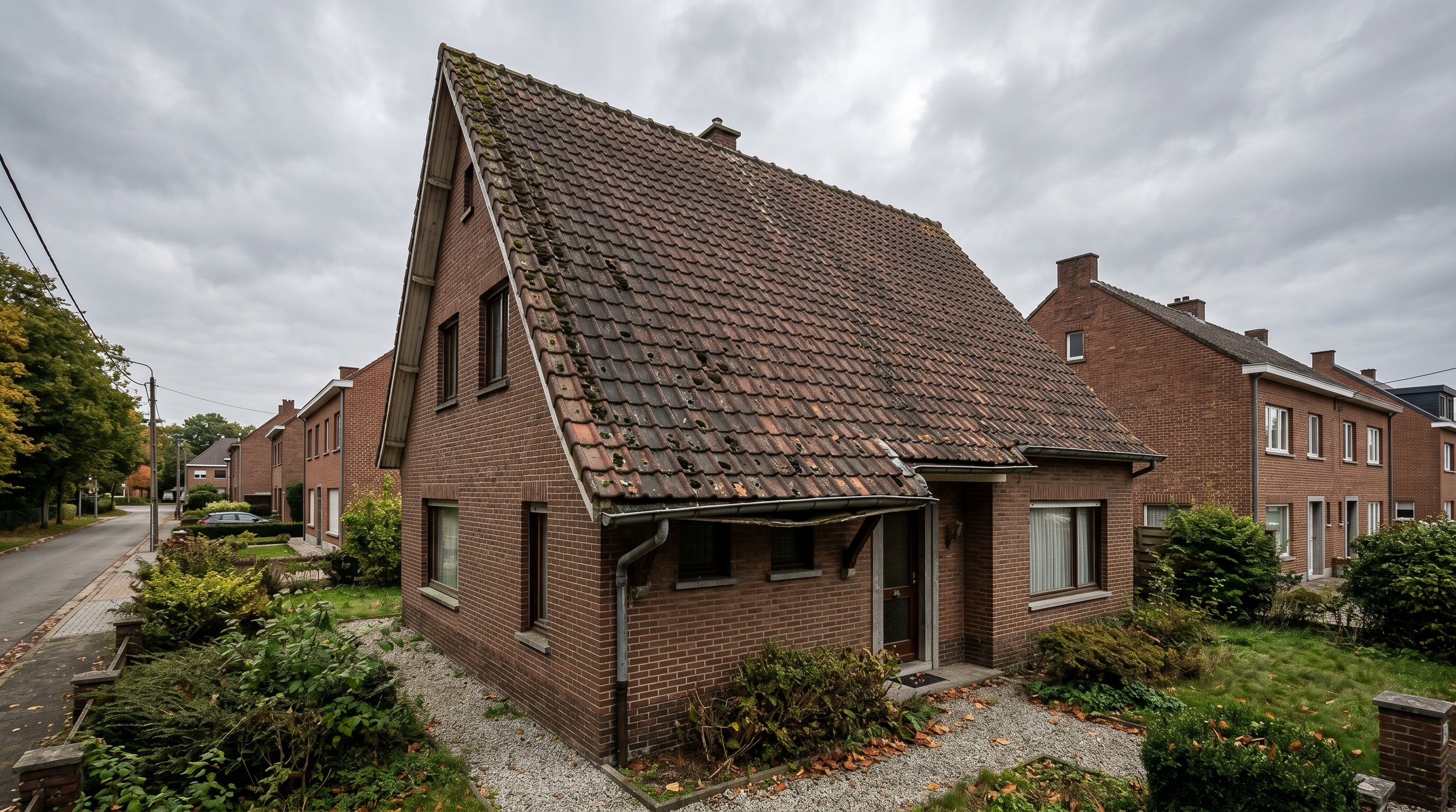 Maison à Waterloo avec toiture vieillissante à rénover