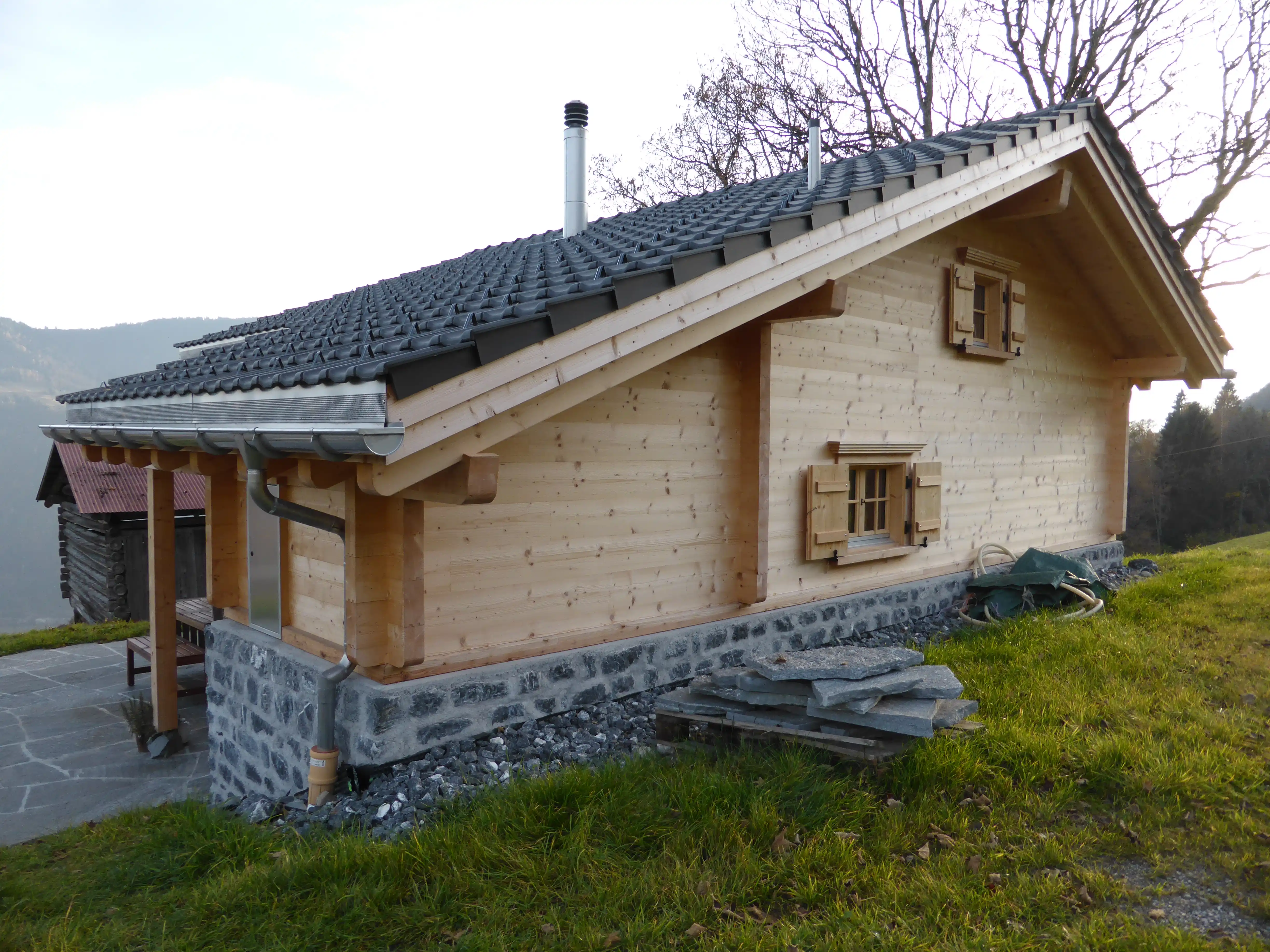 Neubau Ferienhaus Seewis Schalung - Niggli Architektur Grüsch