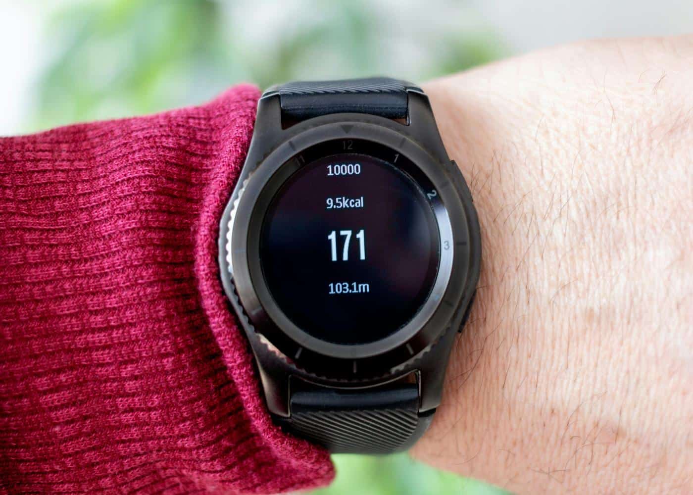 Anaerobic heart rate zones - Garmin watch showing heart rate