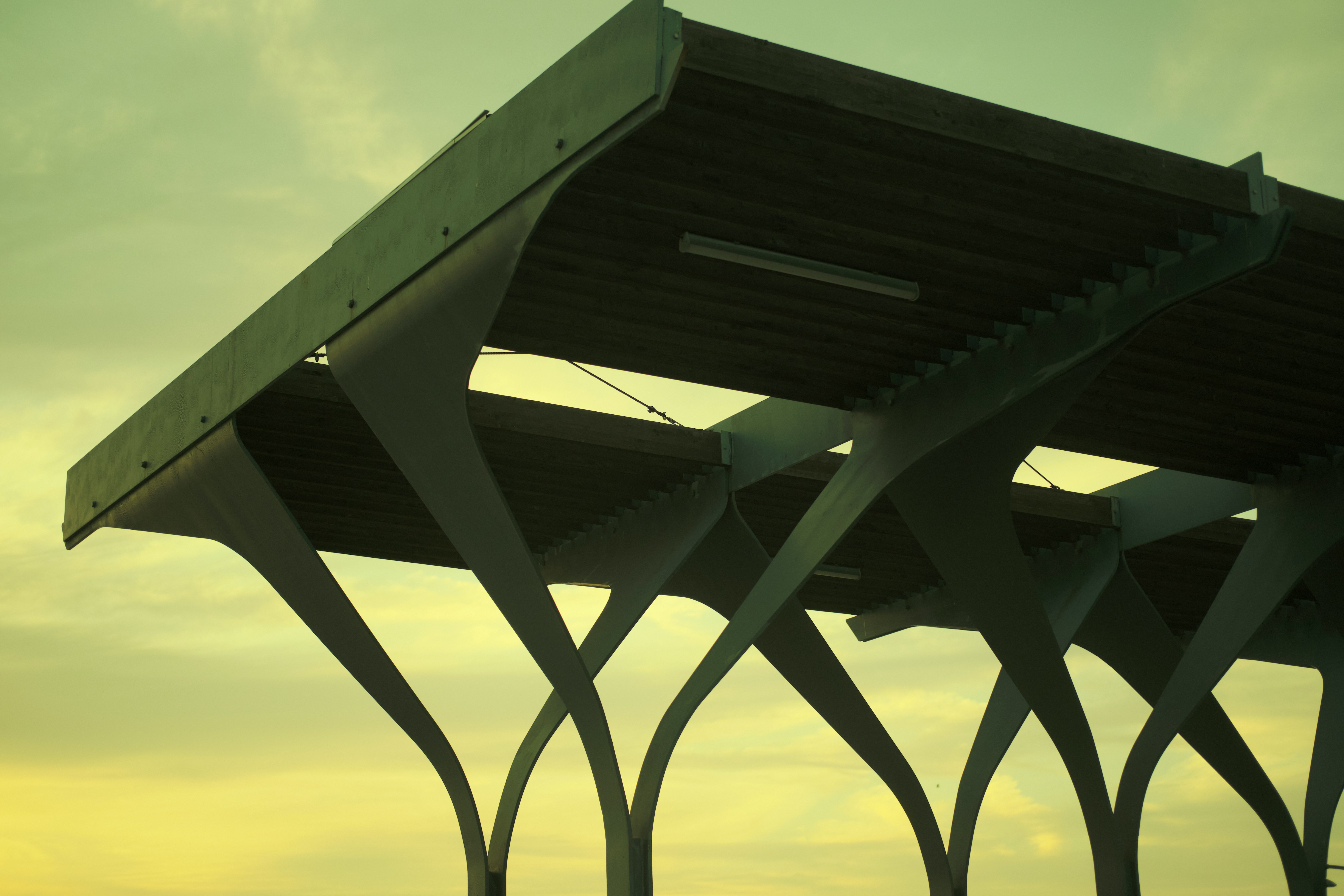 a very tall structure with a sky in the background