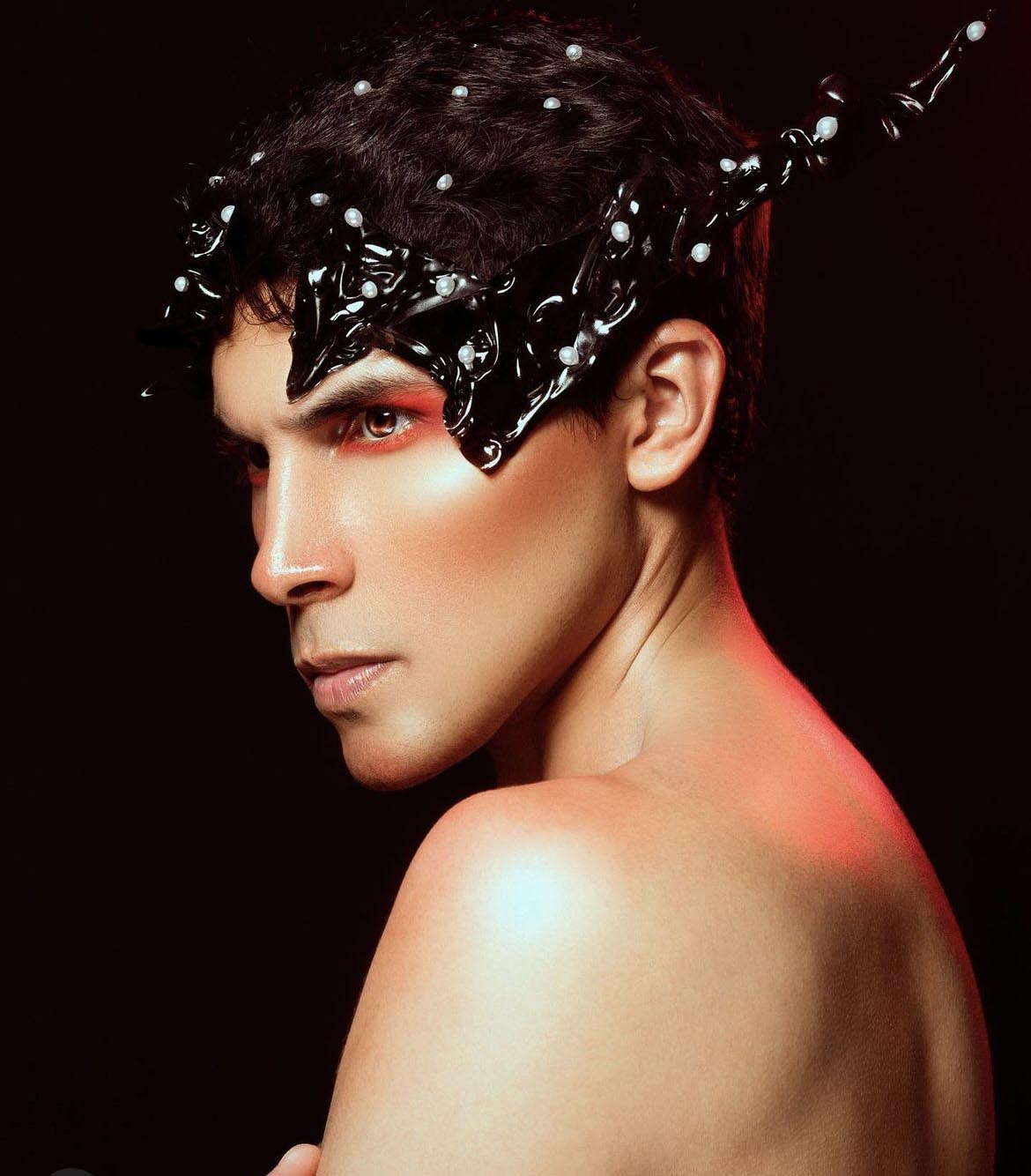 César López — 6