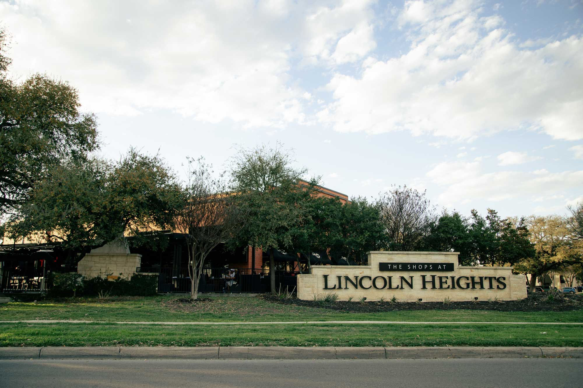 Lincoln Heights roadside sign.